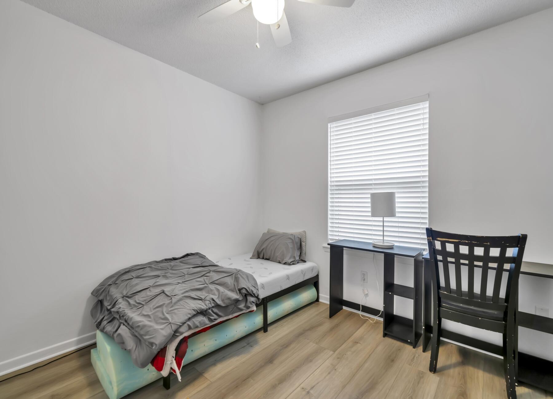 INDIAN OAKS - Residential Lease
