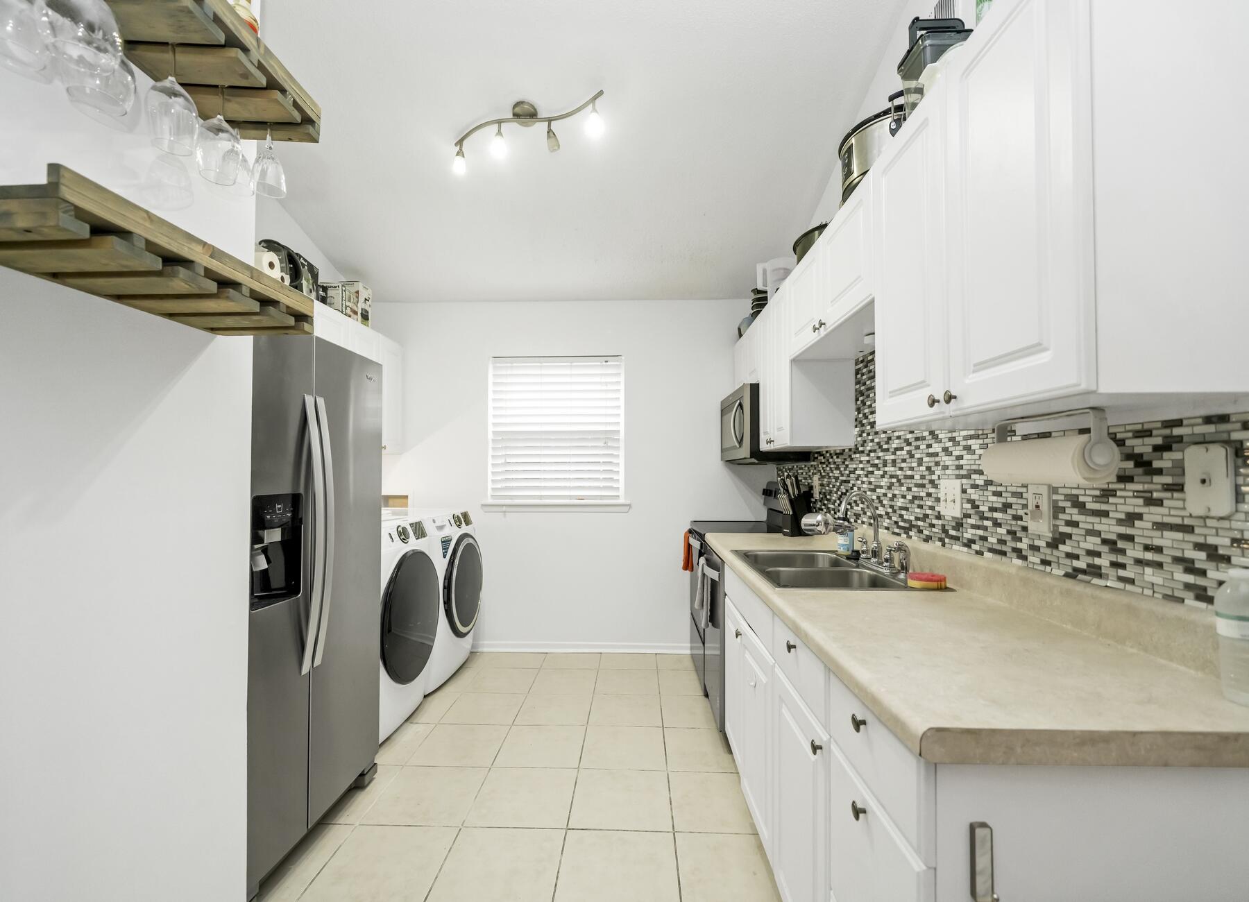 INDIAN OAKS - Residential Lease