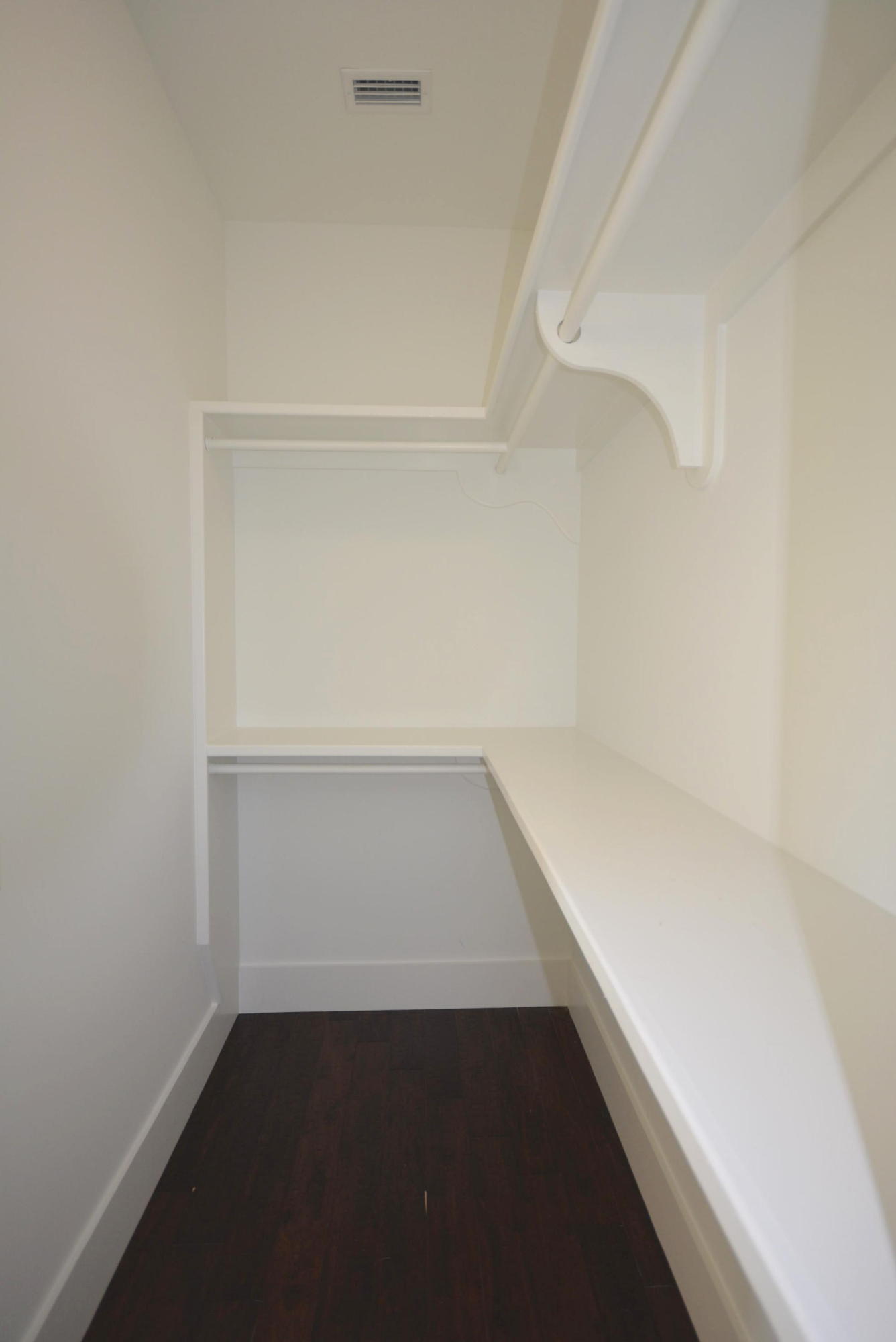 LAKESIDE AT BLUE MOUNTAIN BEACH - Residential