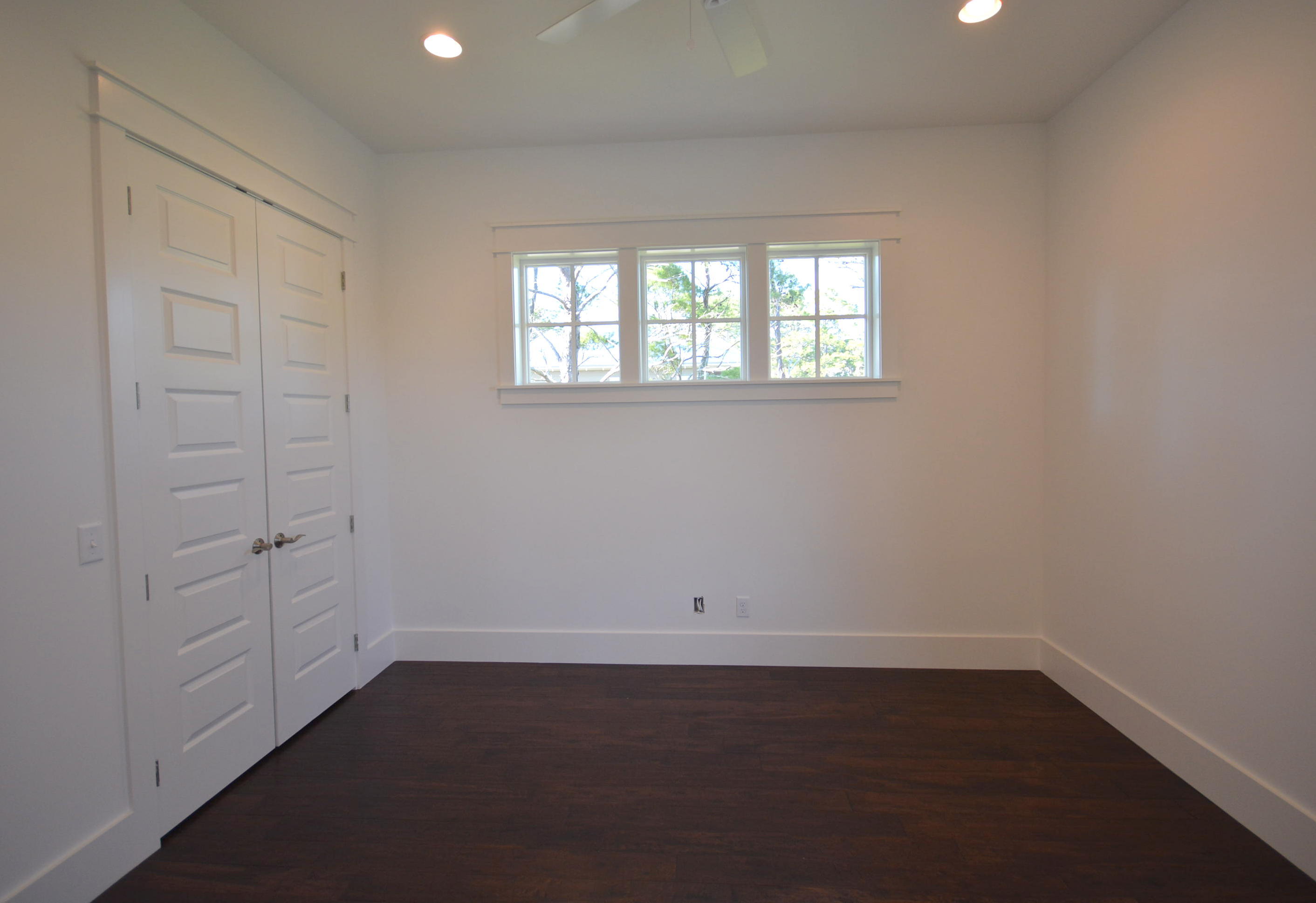 LAKESIDE AT BLUE MOUNTAIN BEACH - Residential