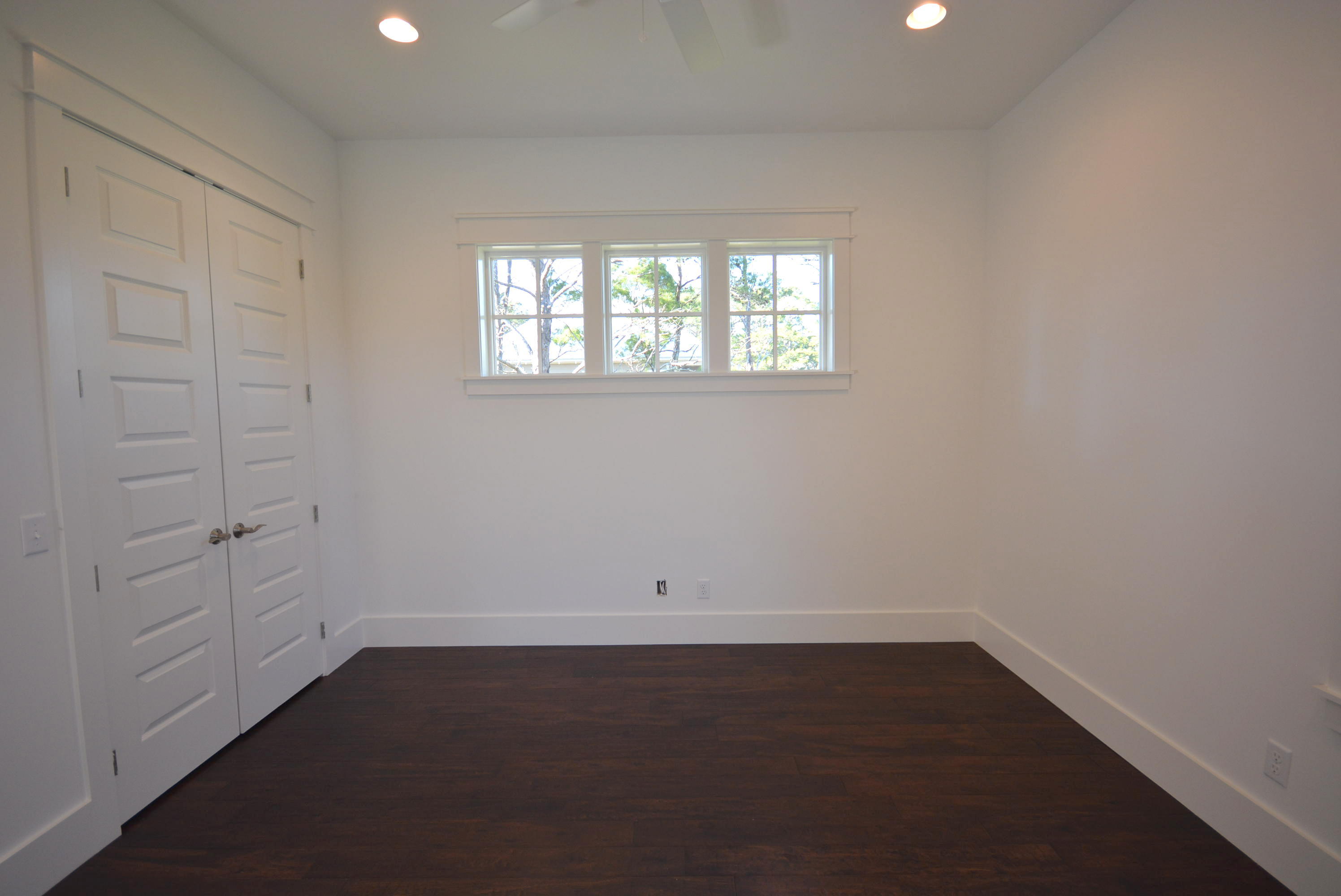 LAKESIDE AT BLUE MOUNTAIN BEACH - Residential