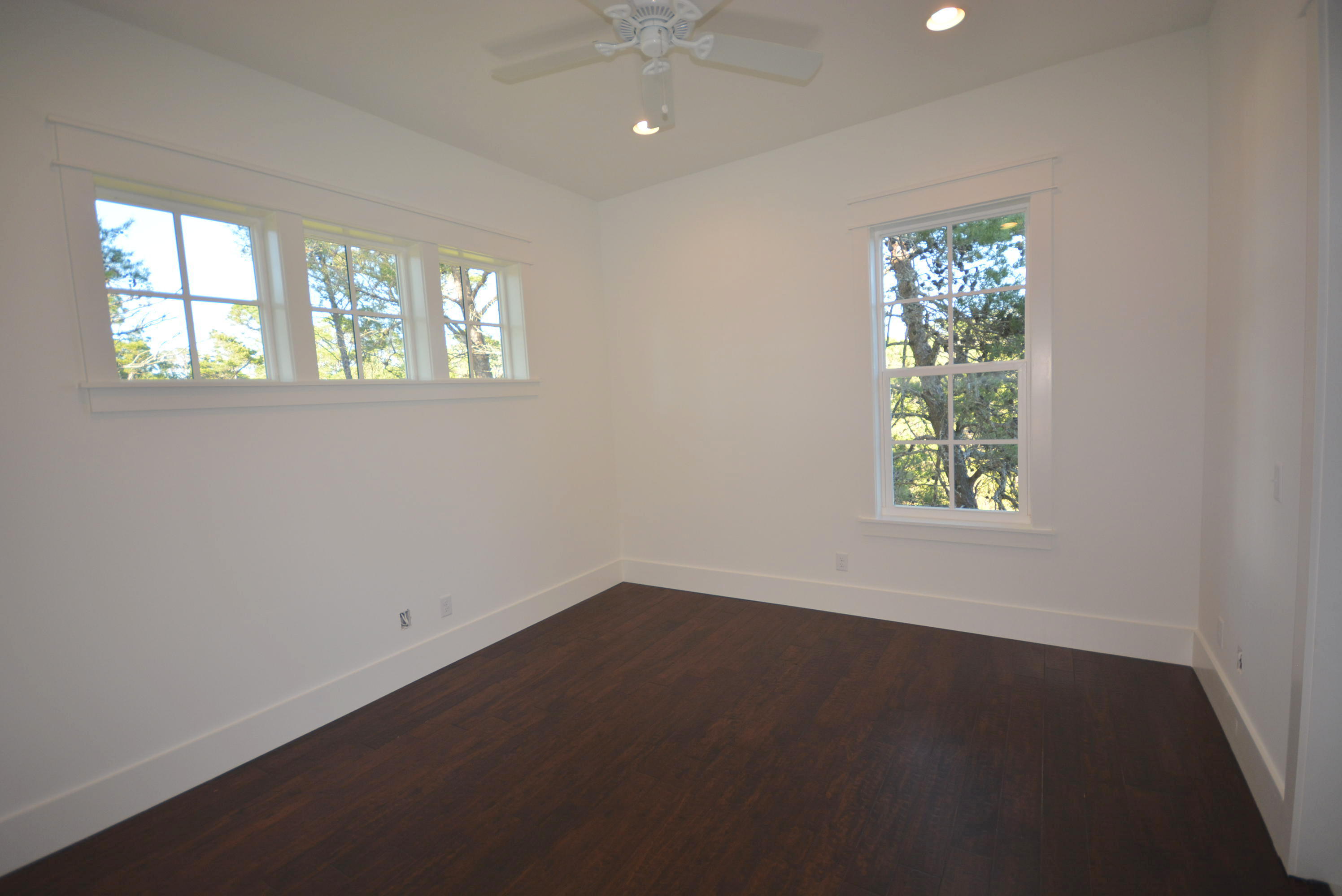 LAKESIDE AT BLUE MOUNTAIN BEACH - Residential