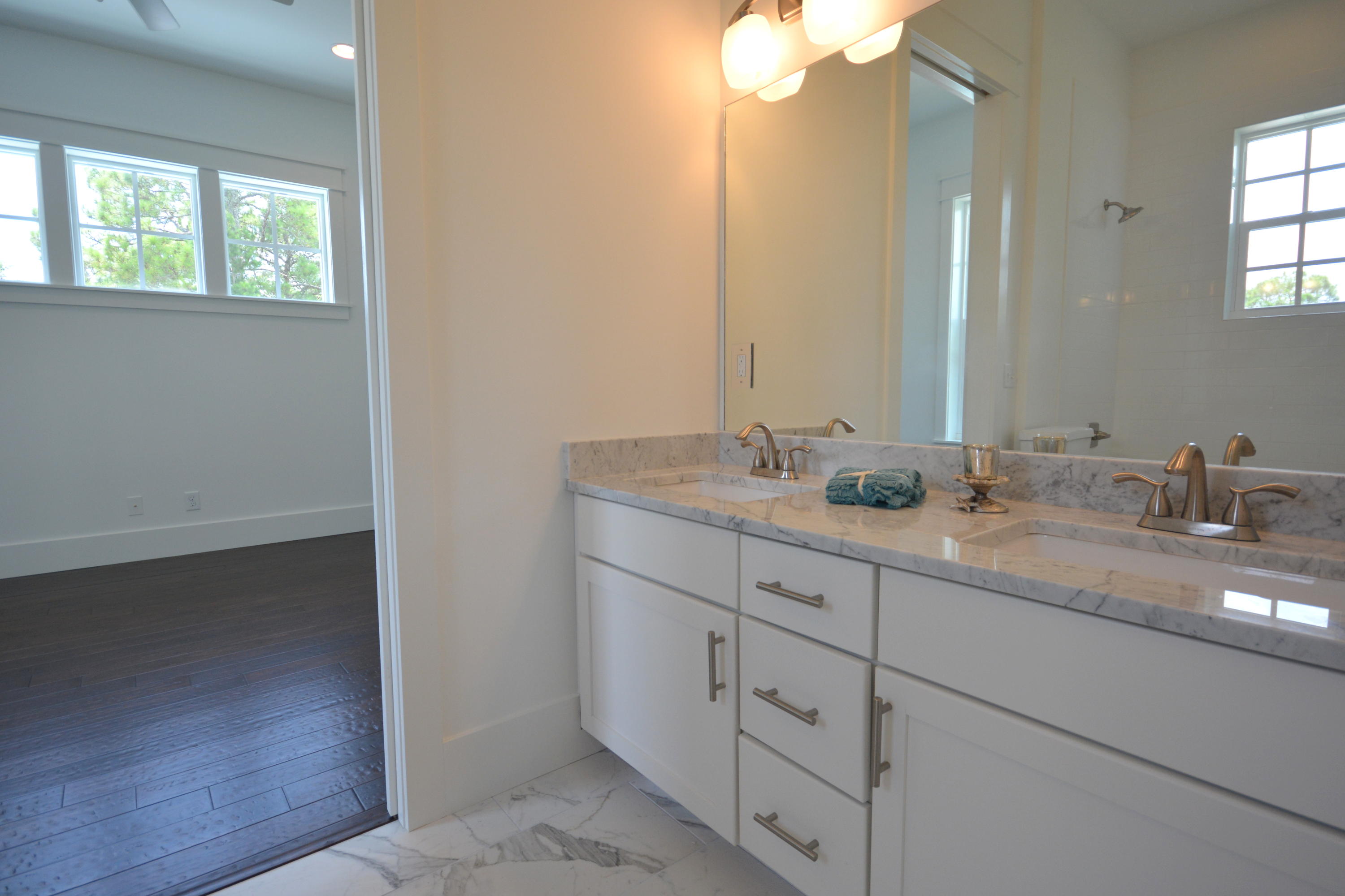 LAKESIDE AT BLUE MOUNTAIN BEACH - Residential