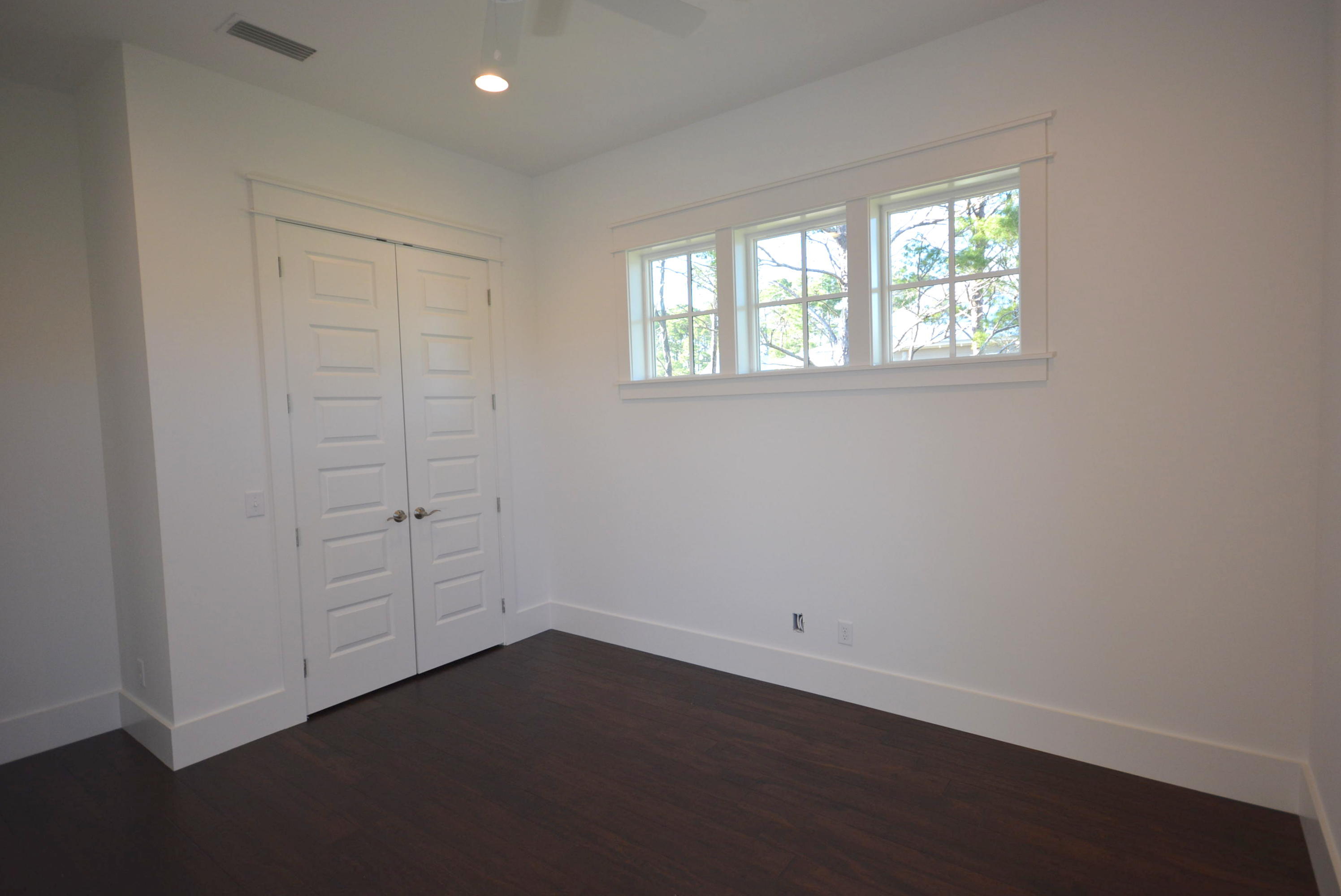 LAKESIDE AT BLUE MOUNTAIN BEACH - Residential