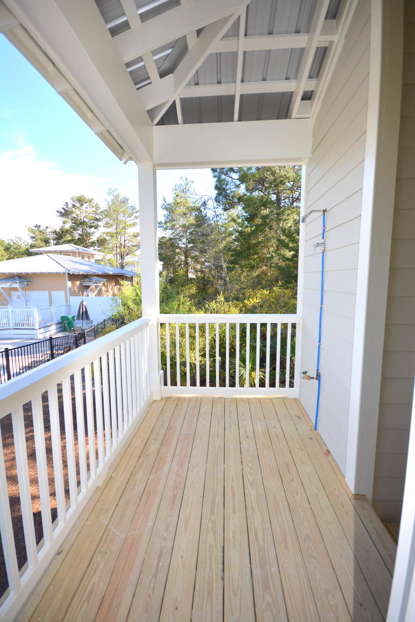 LAKESIDE AT BLUE MOUNTAIN BEACH - Residential