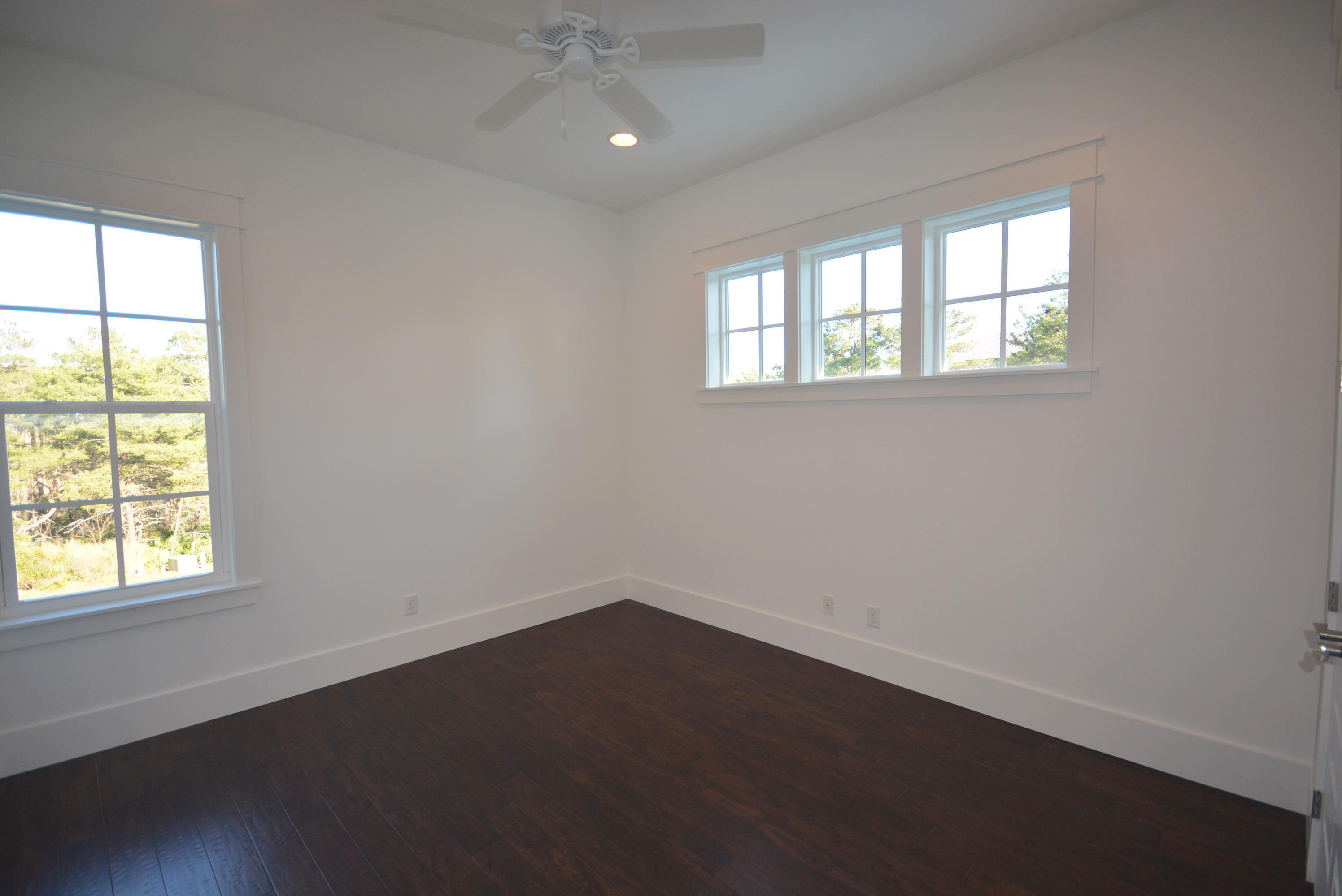 LAKESIDE AT BLUE MOUNTAIN BEACH - Residential