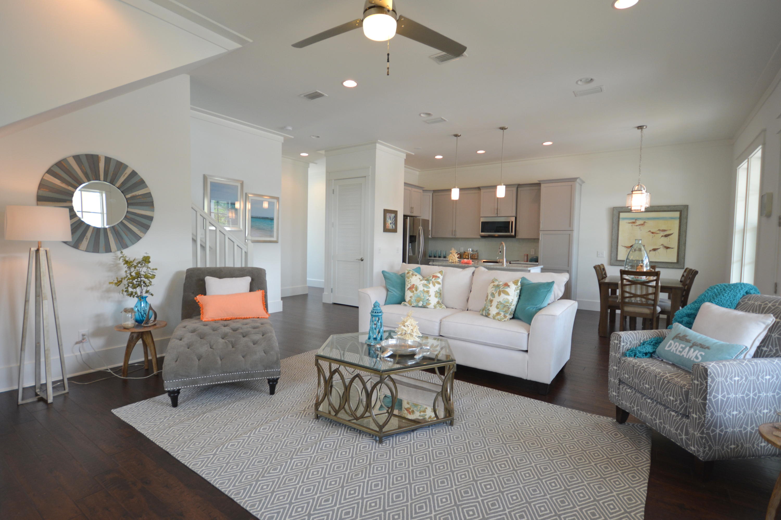 LAKESIDE AT BLUE MOUNTAIN BEACH - Residential