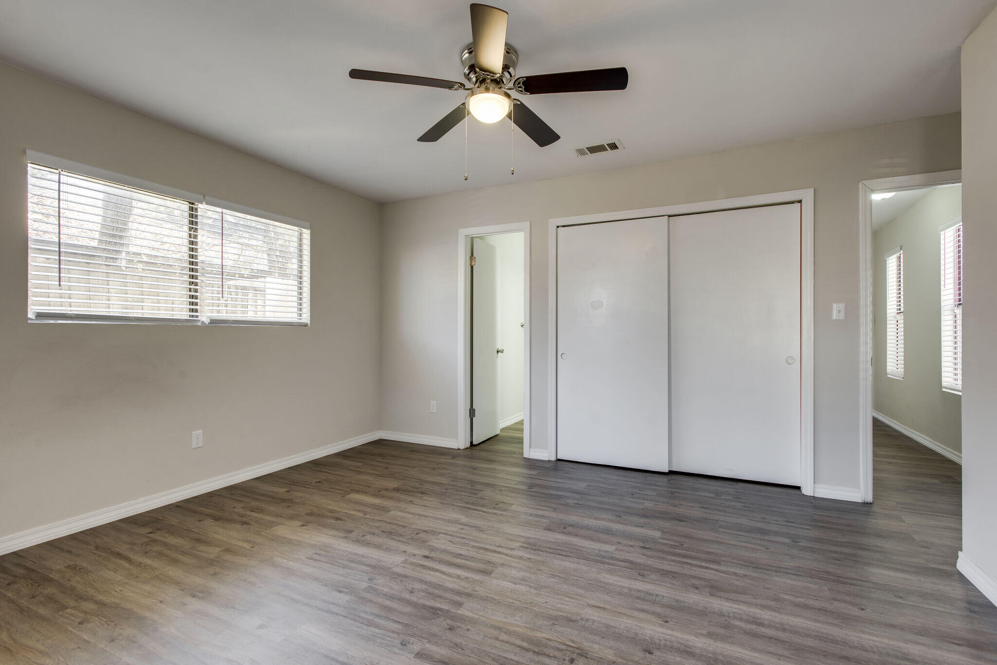POST OAK PLACE PH 2 - Residential Lease