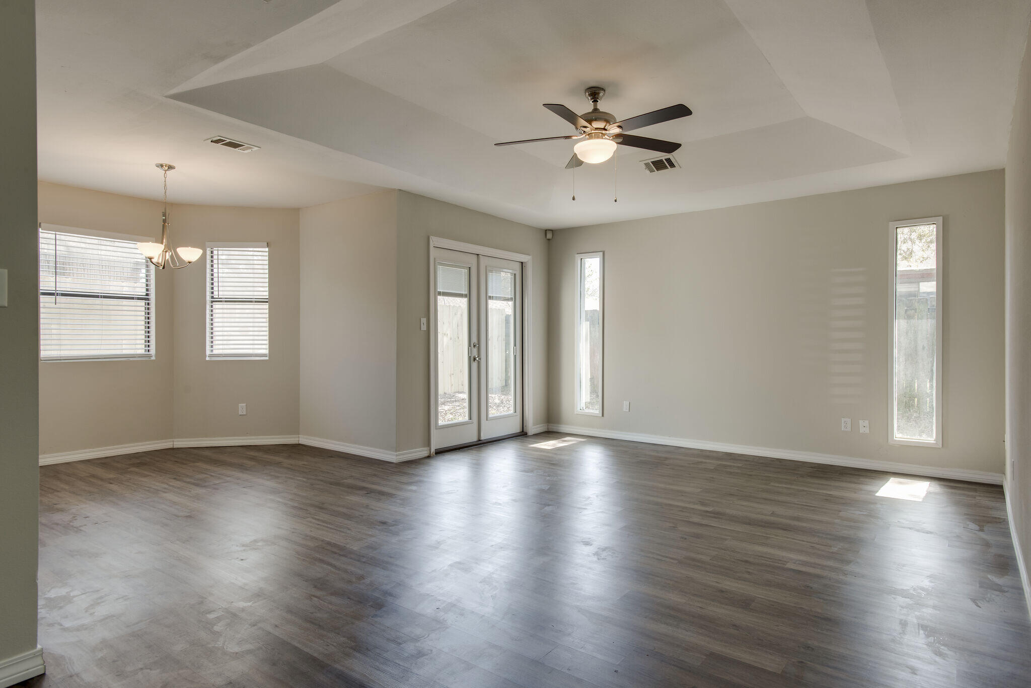 POST OAK PLACE PH 2 - Residential Lease