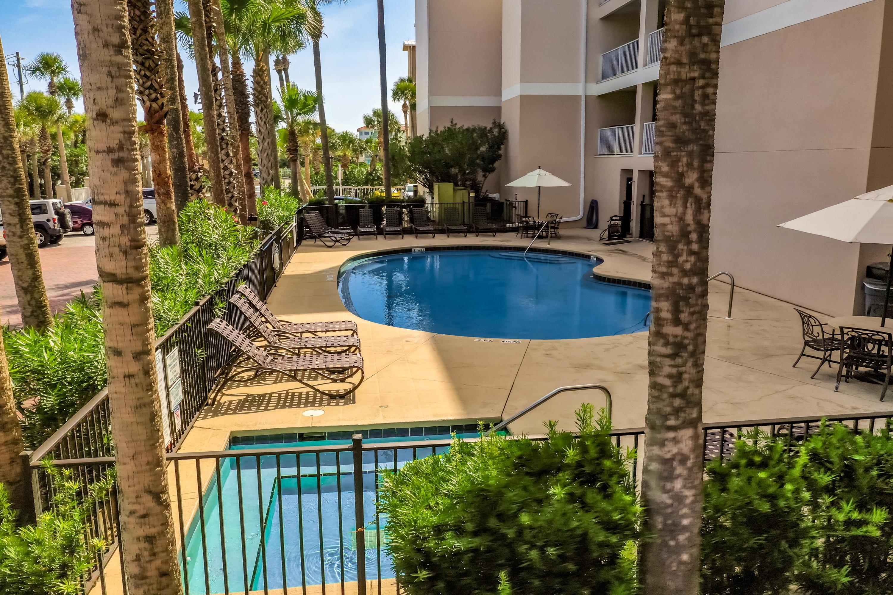 CRYSTAL DUNES CONDO - Residential