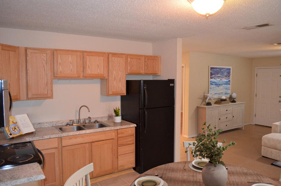 UNRECORDED SUBDIVISION - Residential Lease