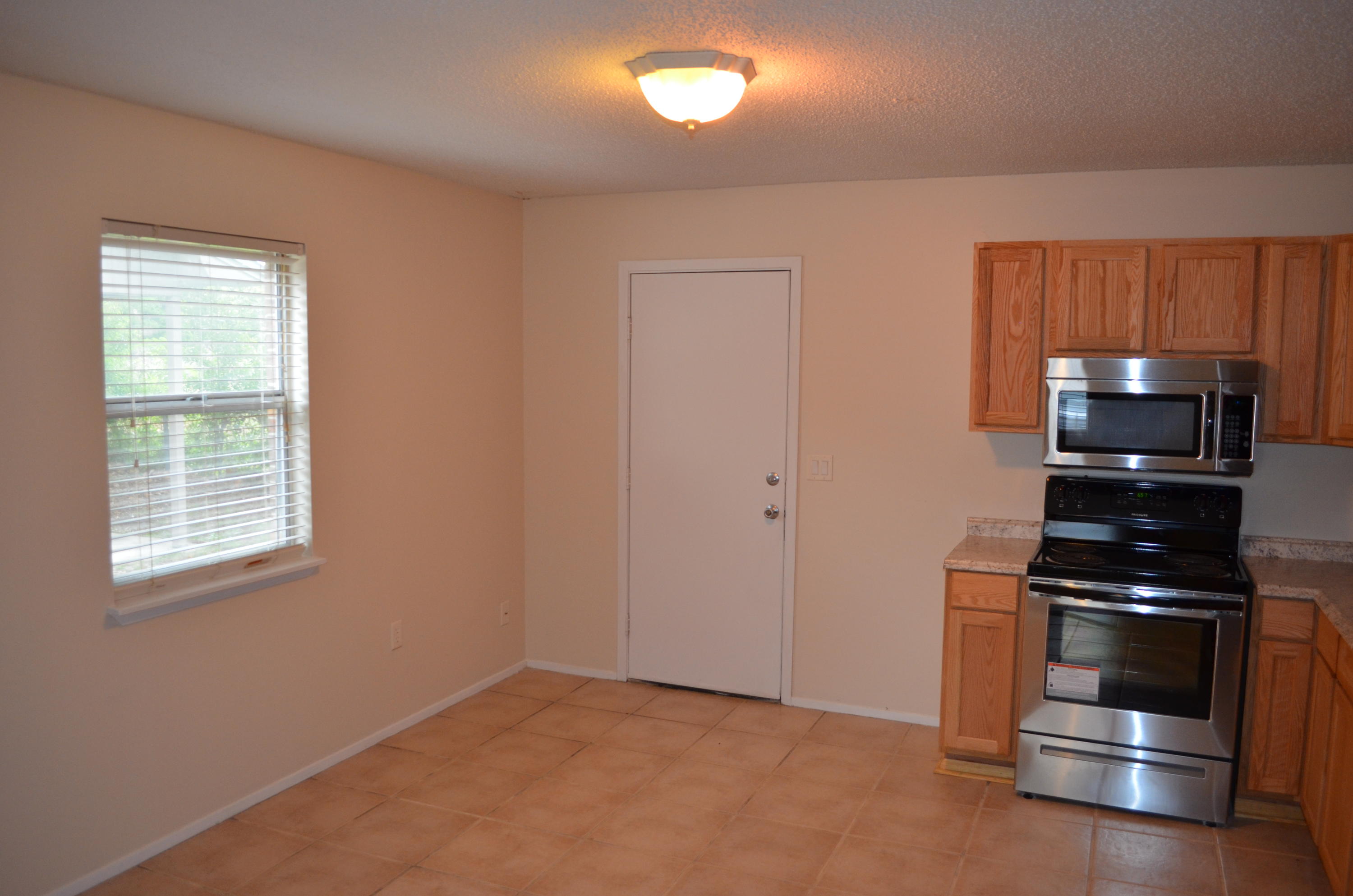 UNRECORDED SUBDIVISION - Residential Lease