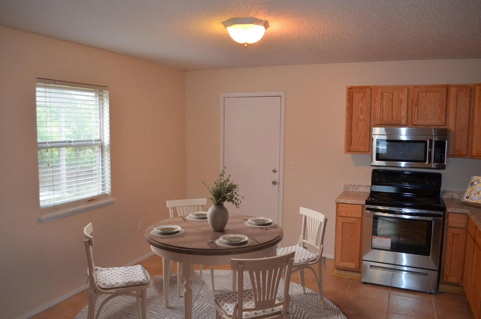 UNRECORDED SUBDIVISION - Residential Lease