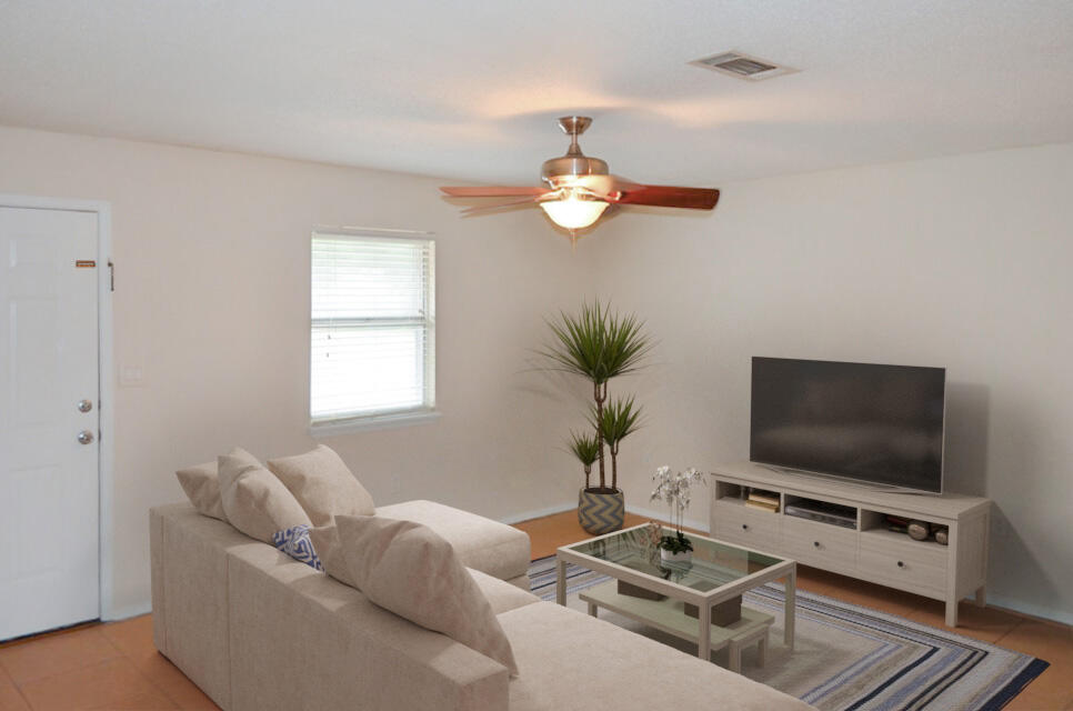 UNRECORDED SUBDIVISION - Residential Lease