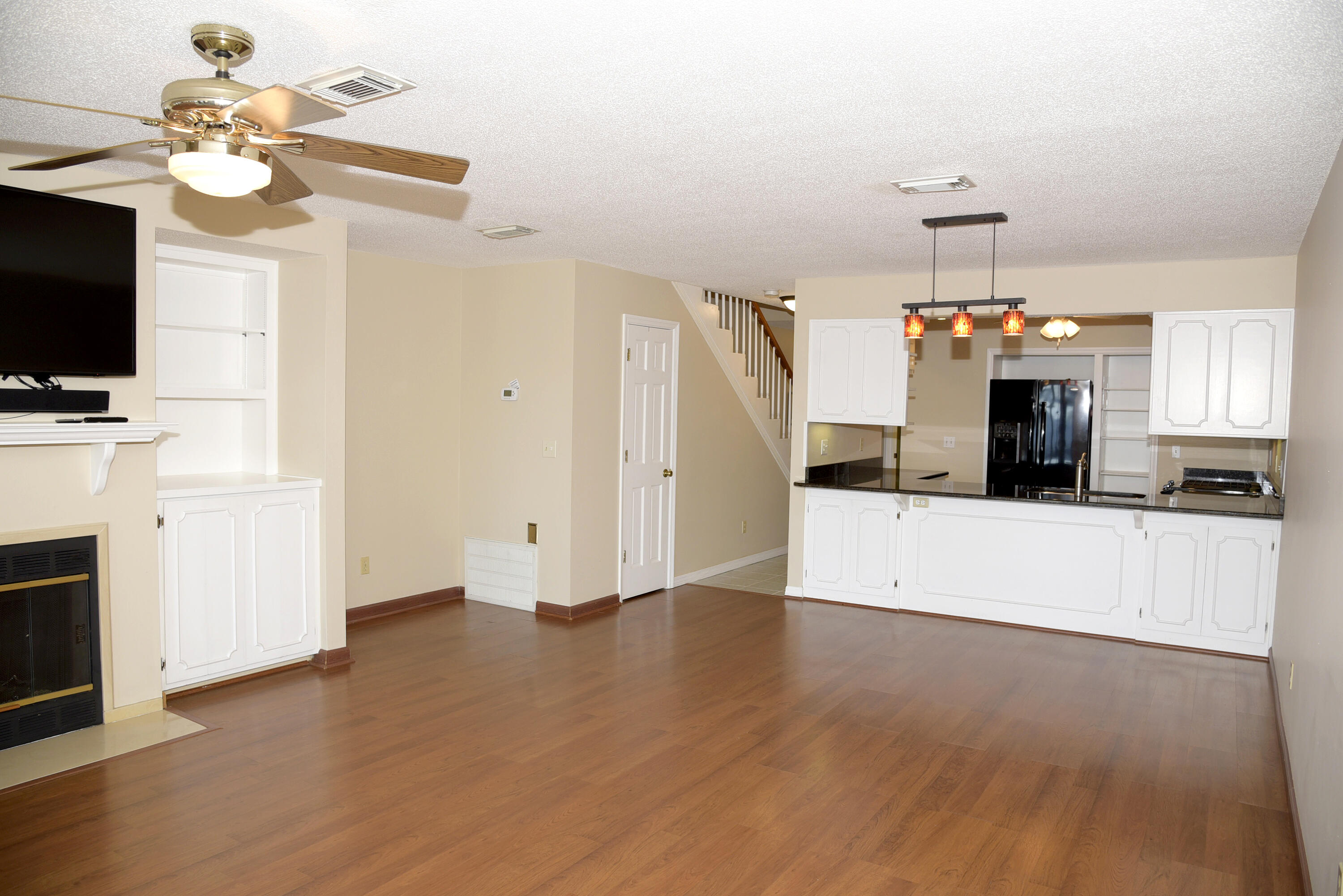 WATER OAKS 4 T/H - Residential Lease