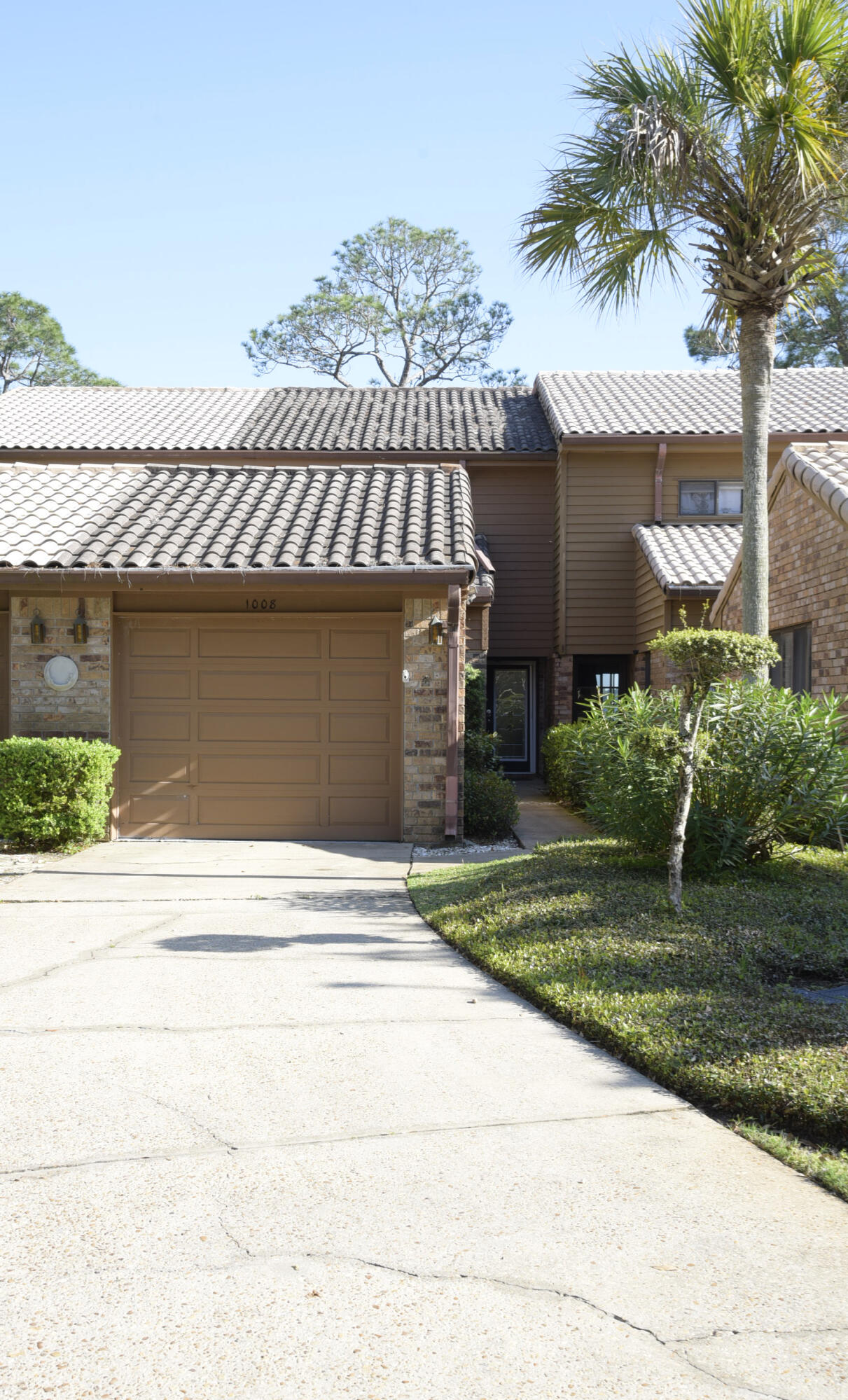 WATER OAKS 4 T/H - Residential Lease