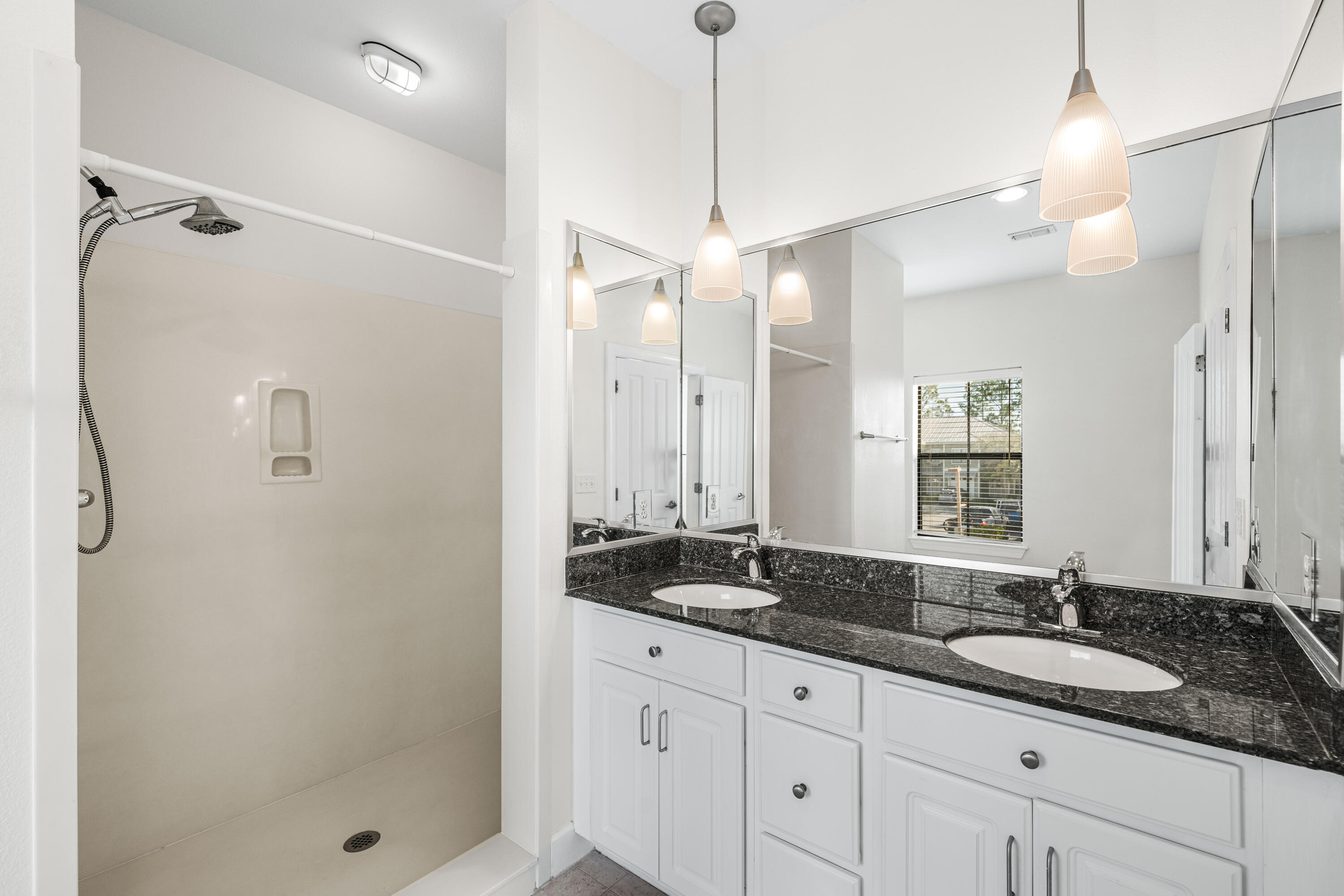 SOUTH HAVEN TOWNHOMES - Residential