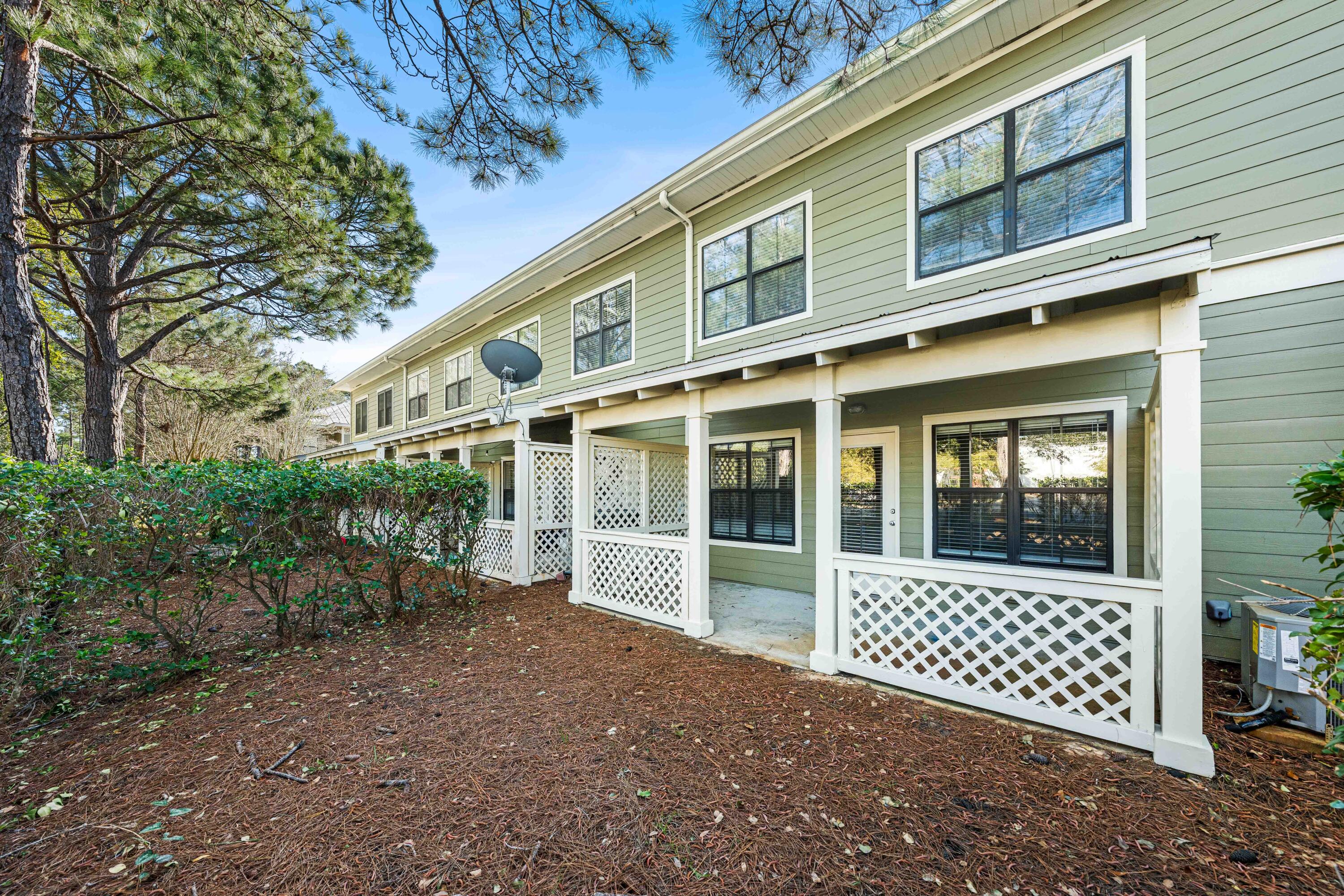 SOUTH HAVEN TOWNHOMES - Residential