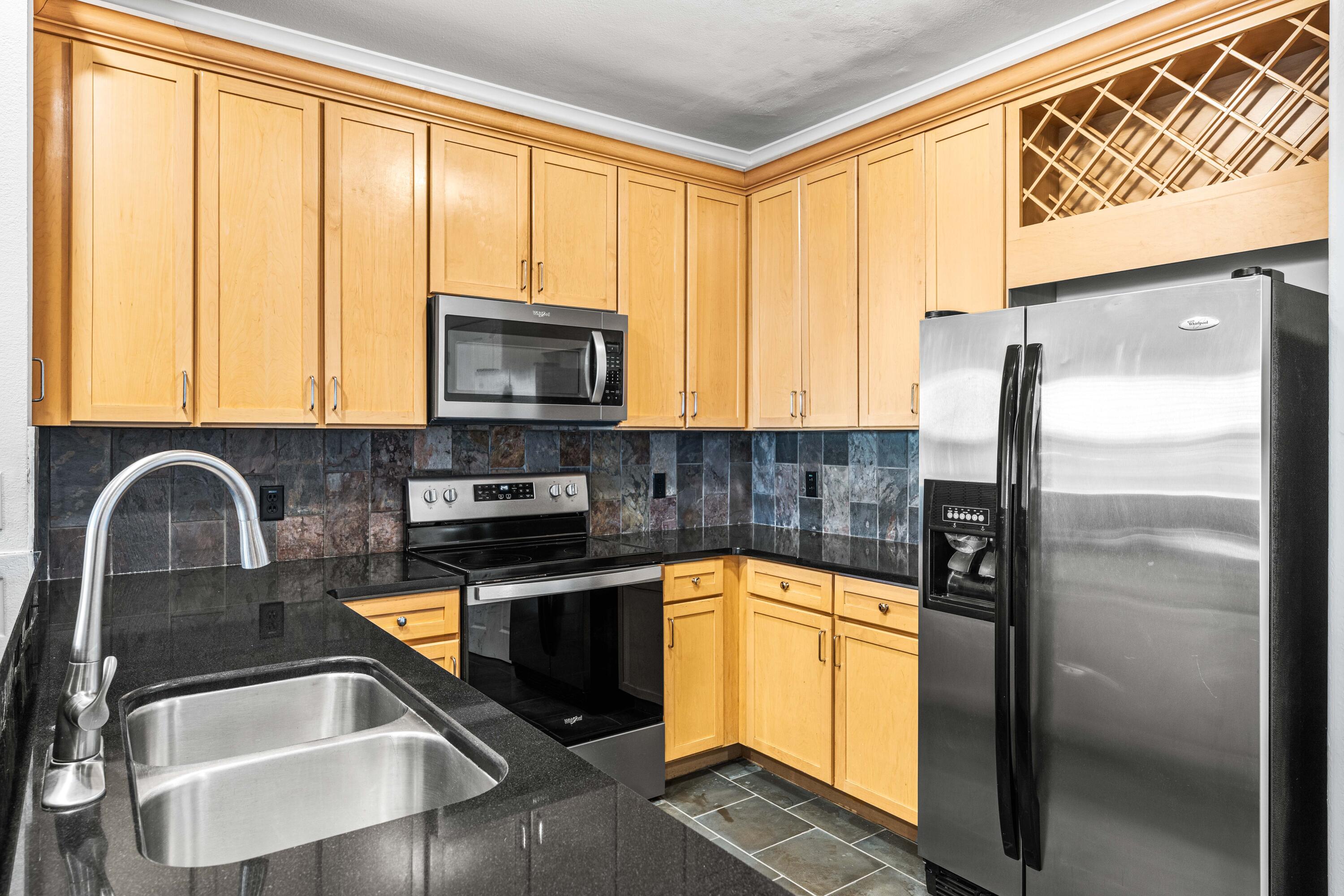 SOUTH HAVEN TOWNHOMES - Residential