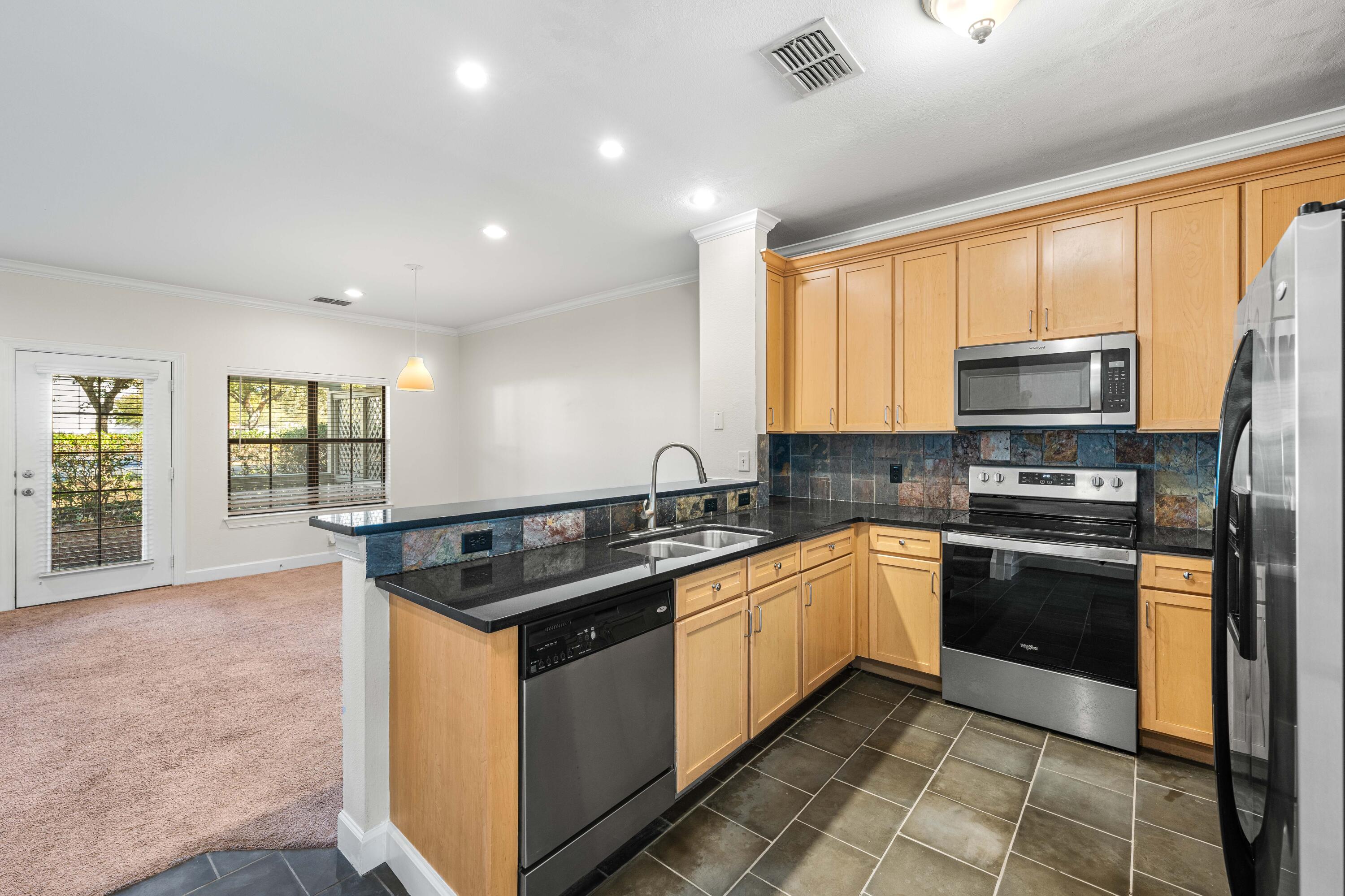 SOUTH HAVEN TOWNHOMES - Residential