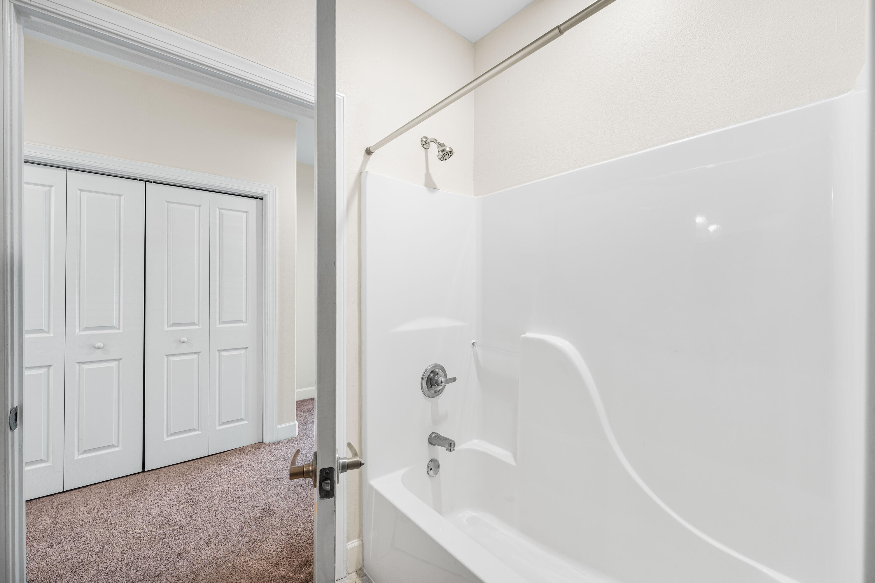 SOUTH HAVEN TOWNHOMES - Residential