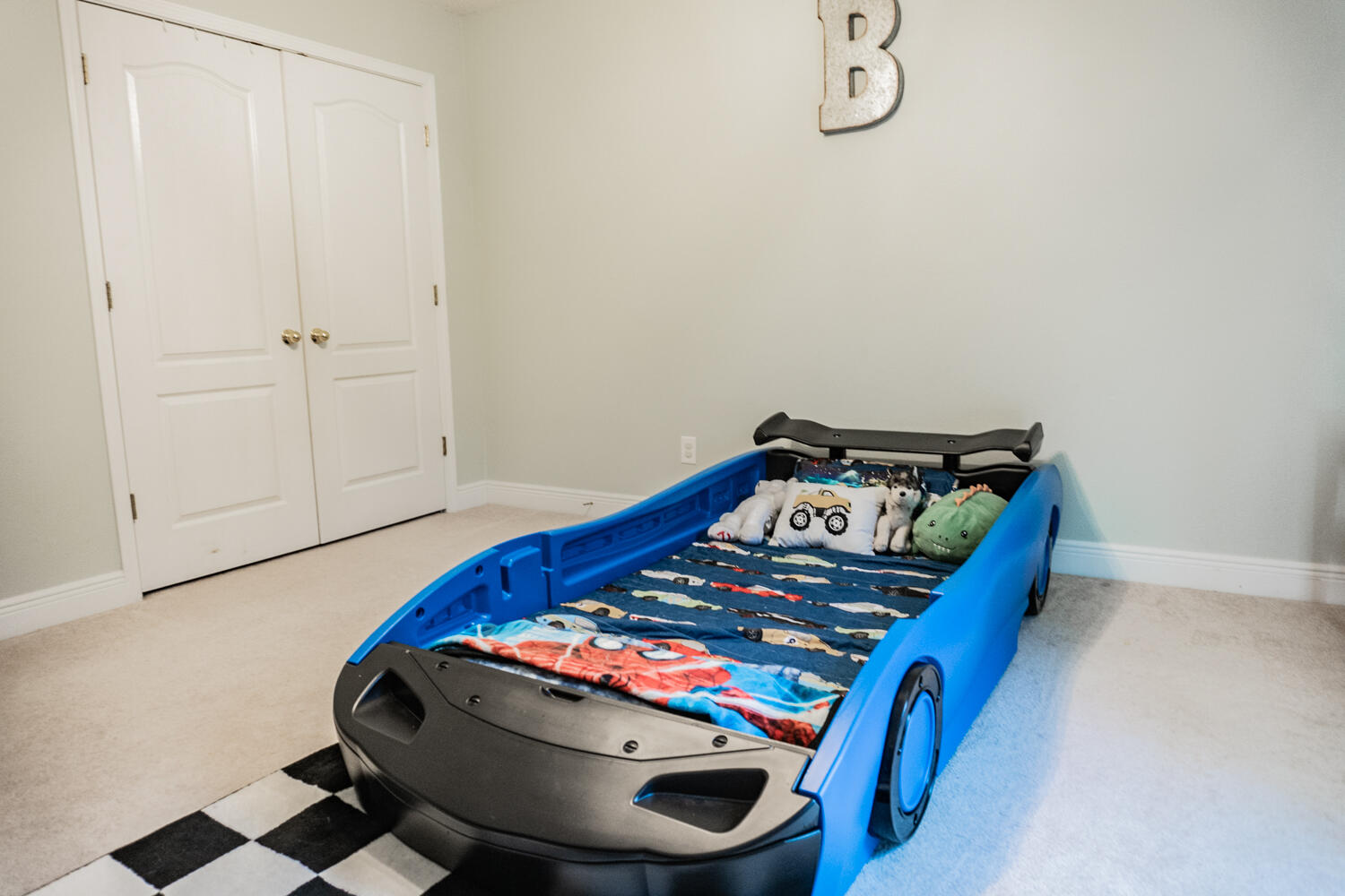 FOX VALLEY - Residential