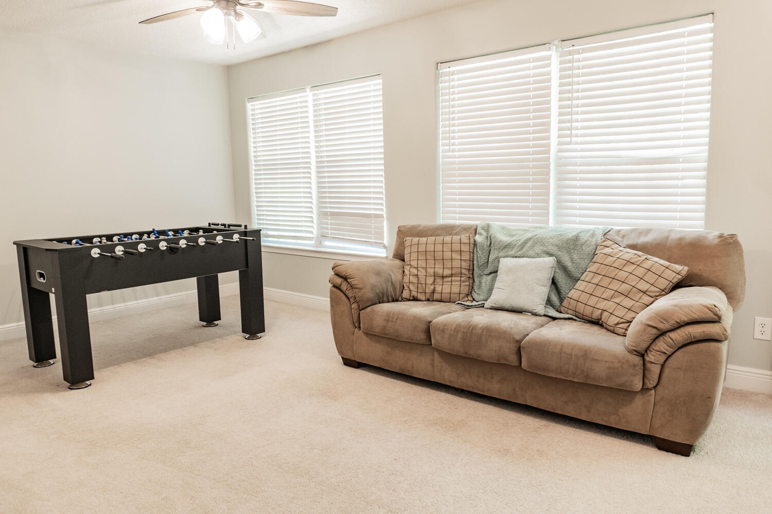 FOX VALLEY - Residential