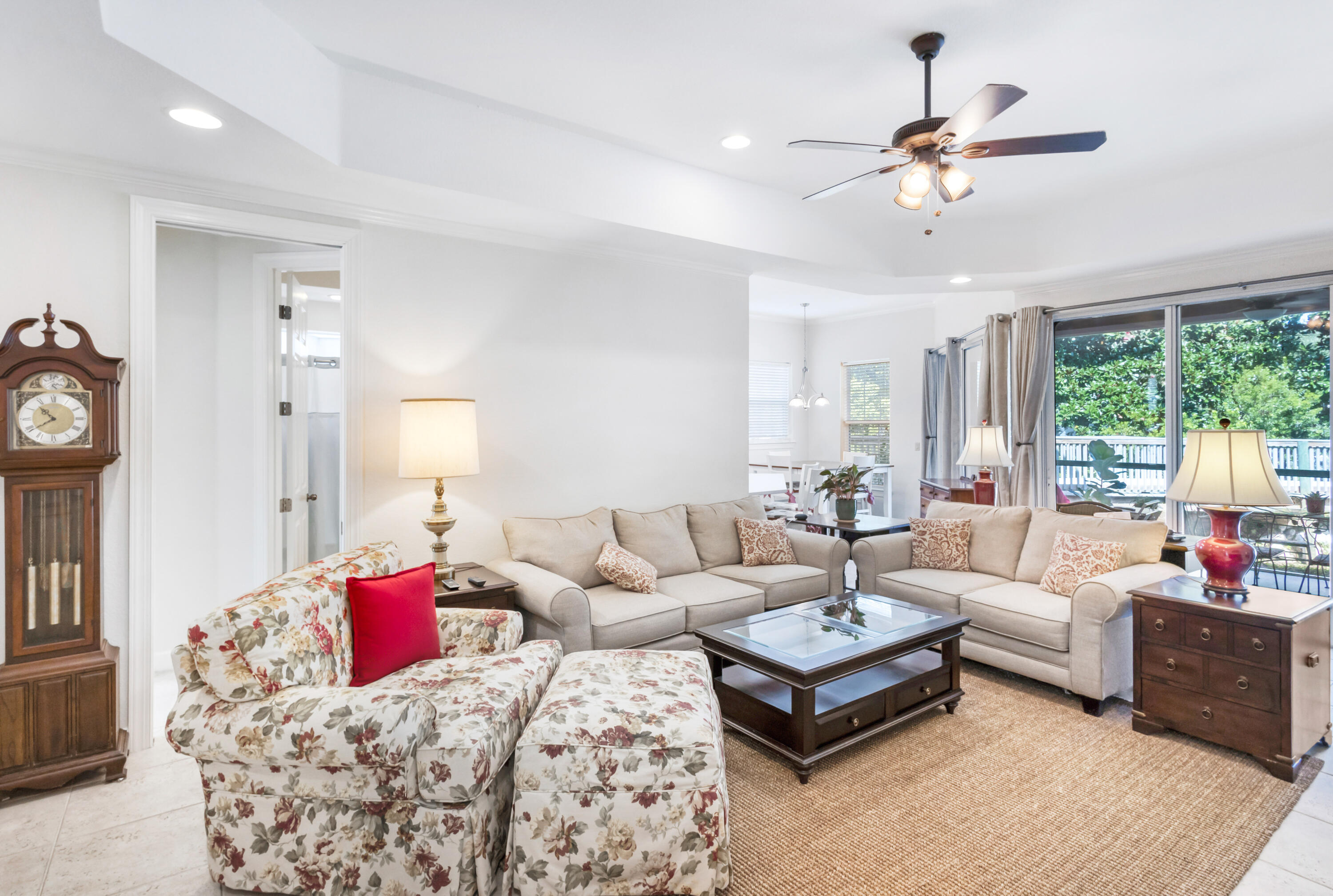 CRYSTAL COVE - Residential
