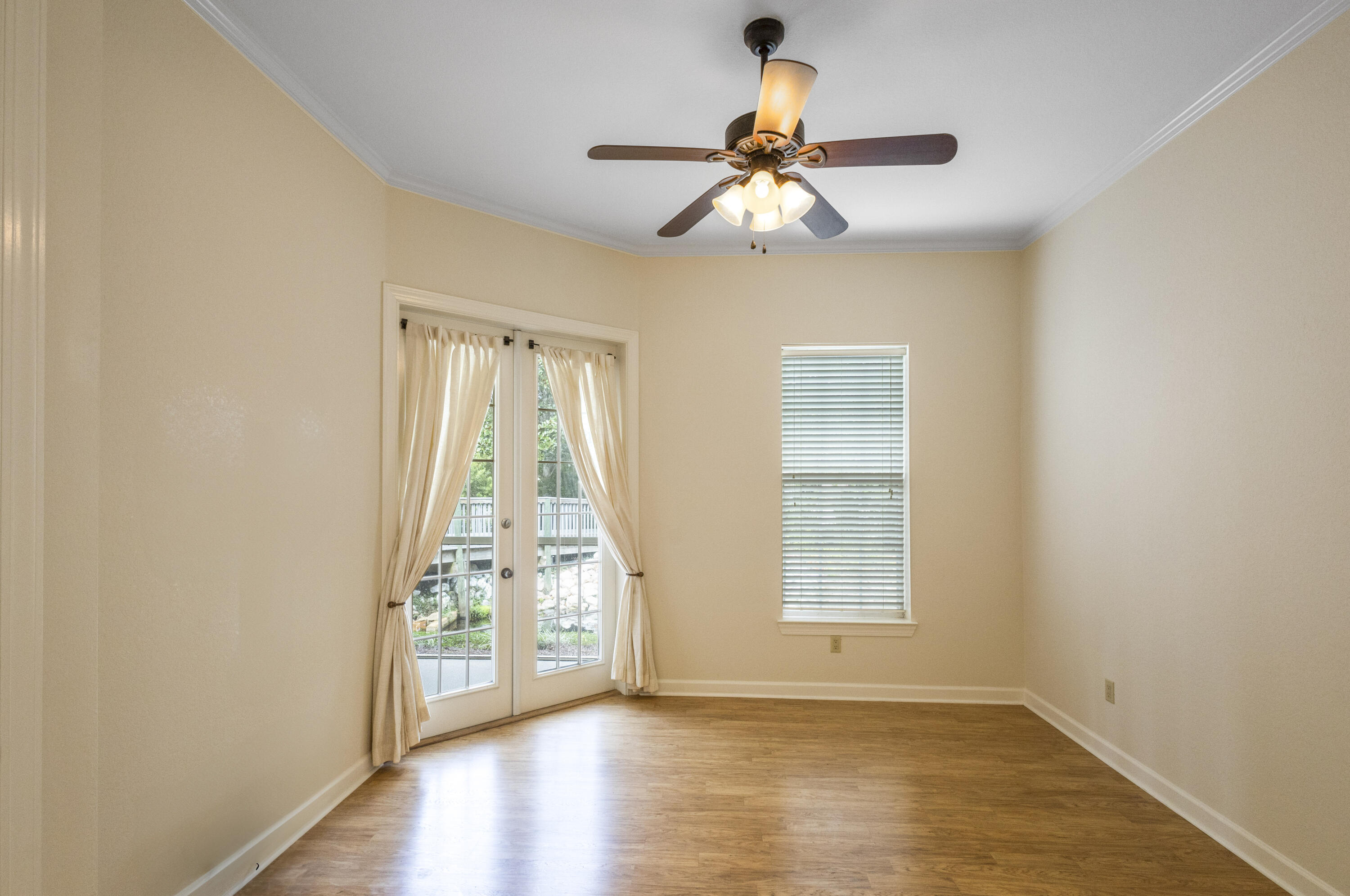 CRYSTAL COVE - Residential