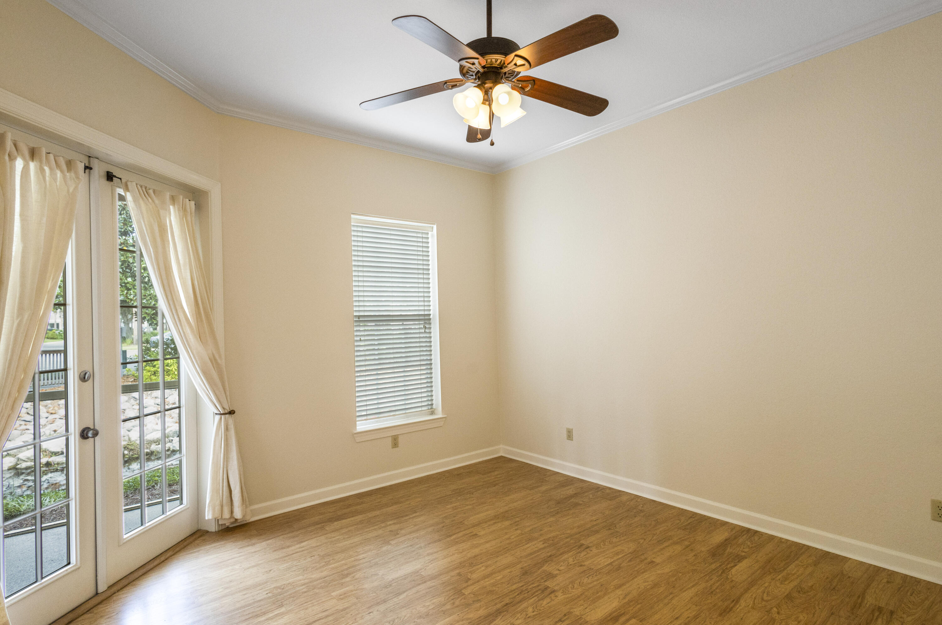 CRYSTAL COVE - Residential
