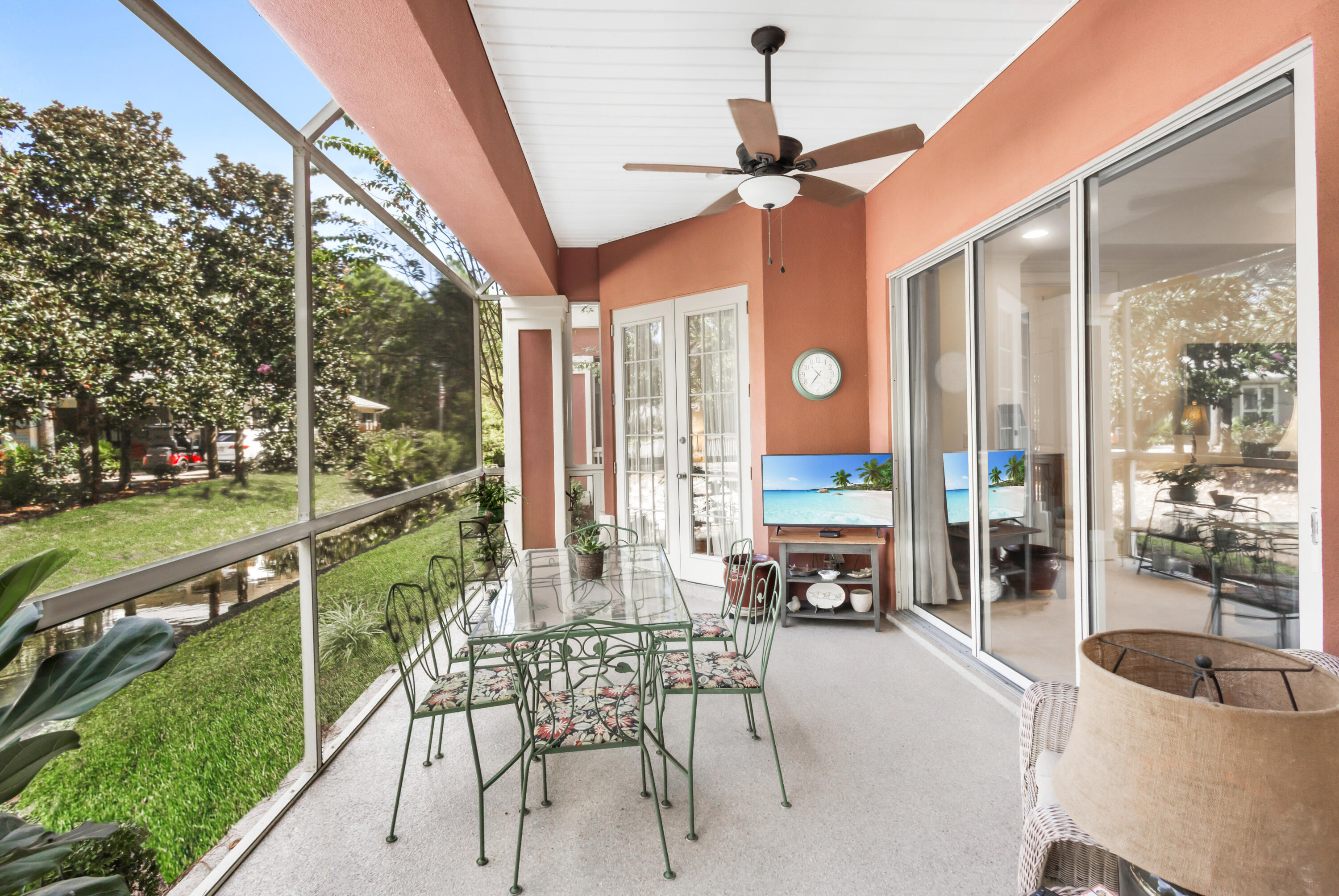 CRYSTAL COVE - Residential