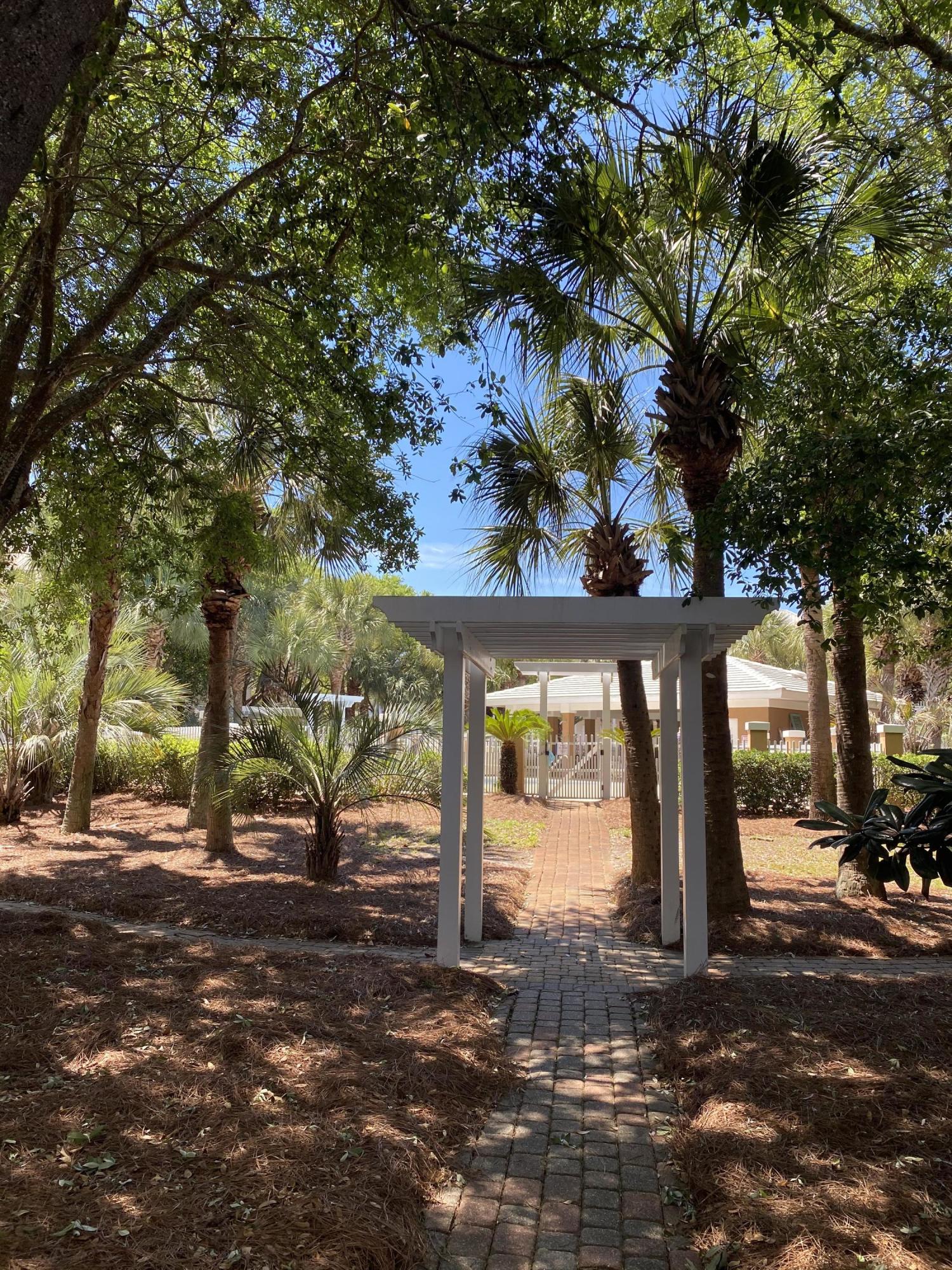 OLD FLORIDA COTTAGES - Residential