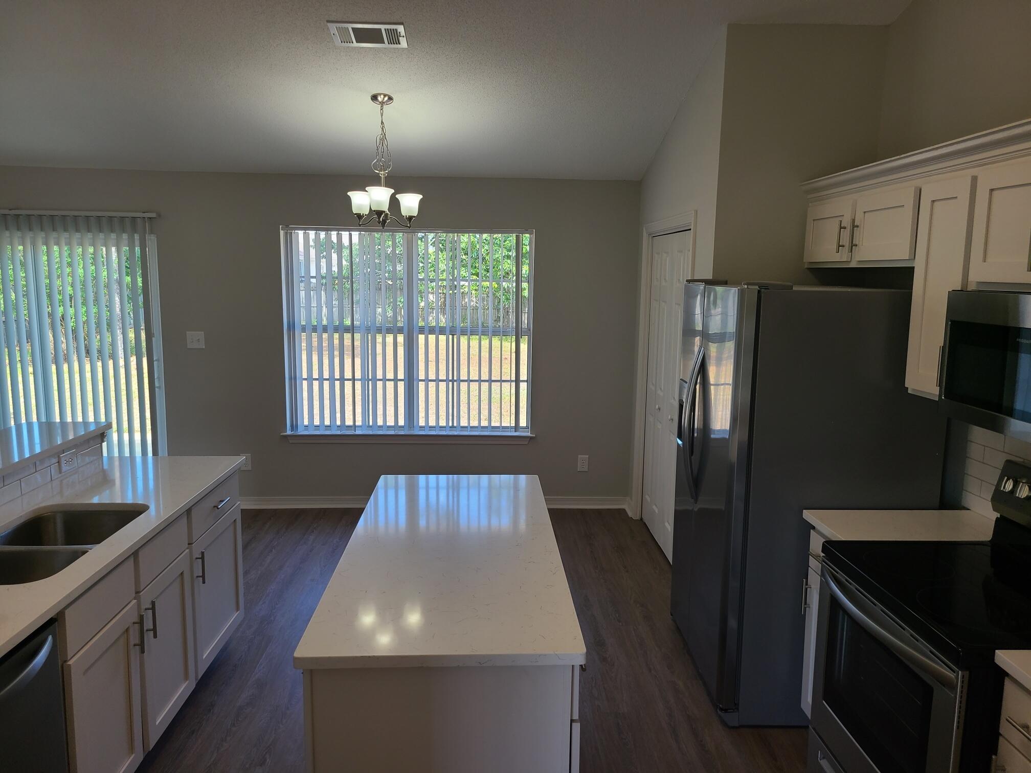 ASHWOOD - Residential