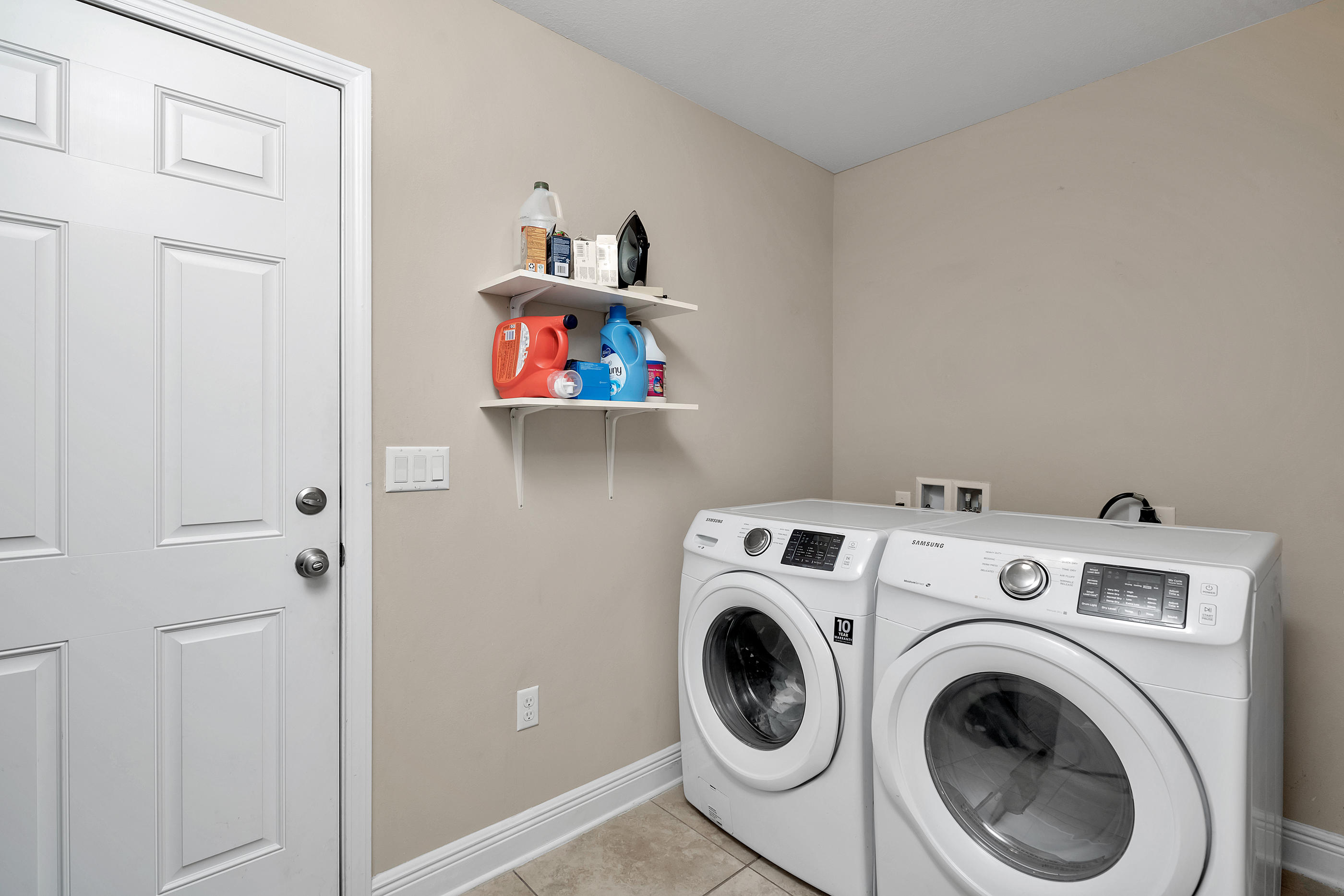 ALICIA PLACE - Residential