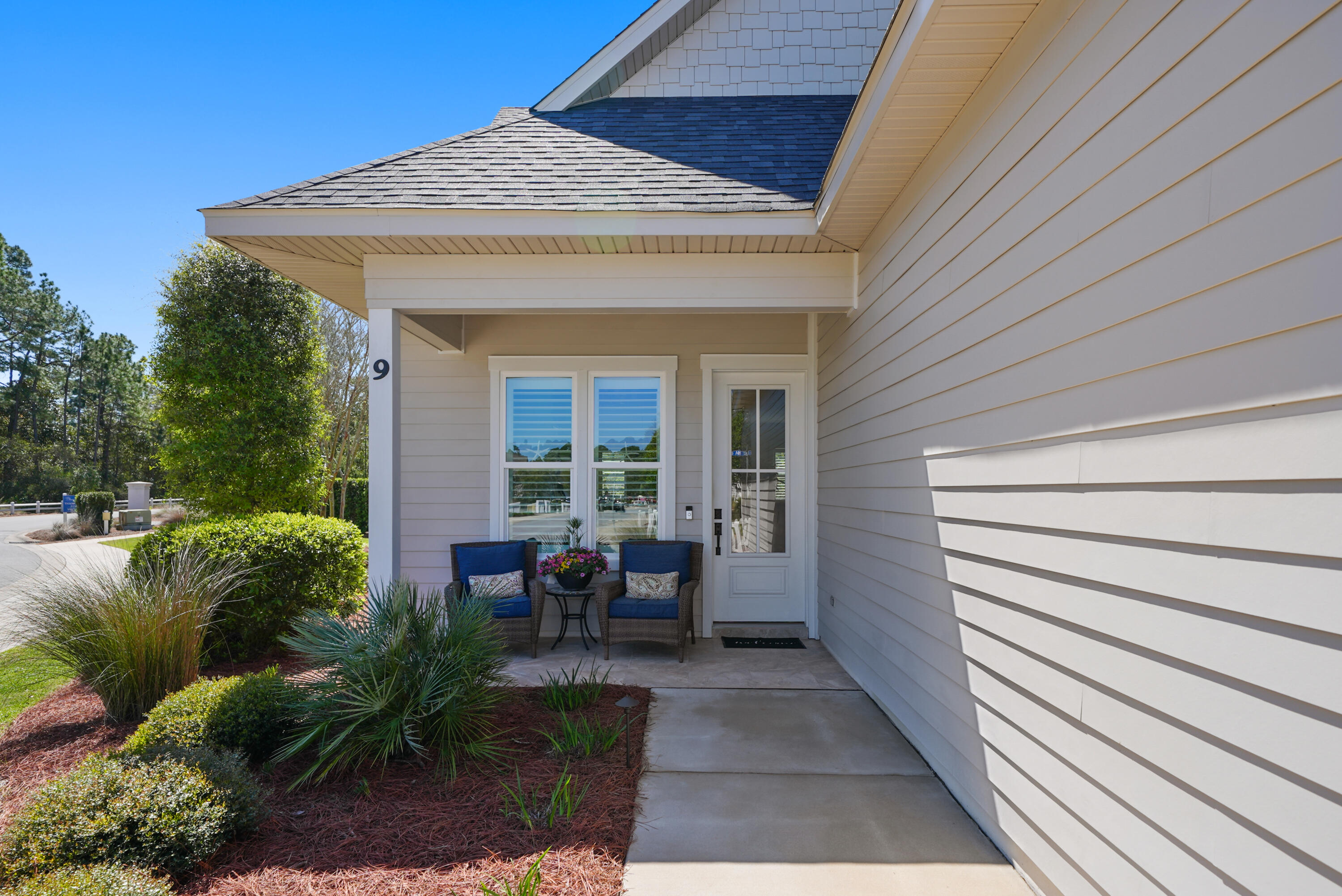 PARADISE COVE - Residential