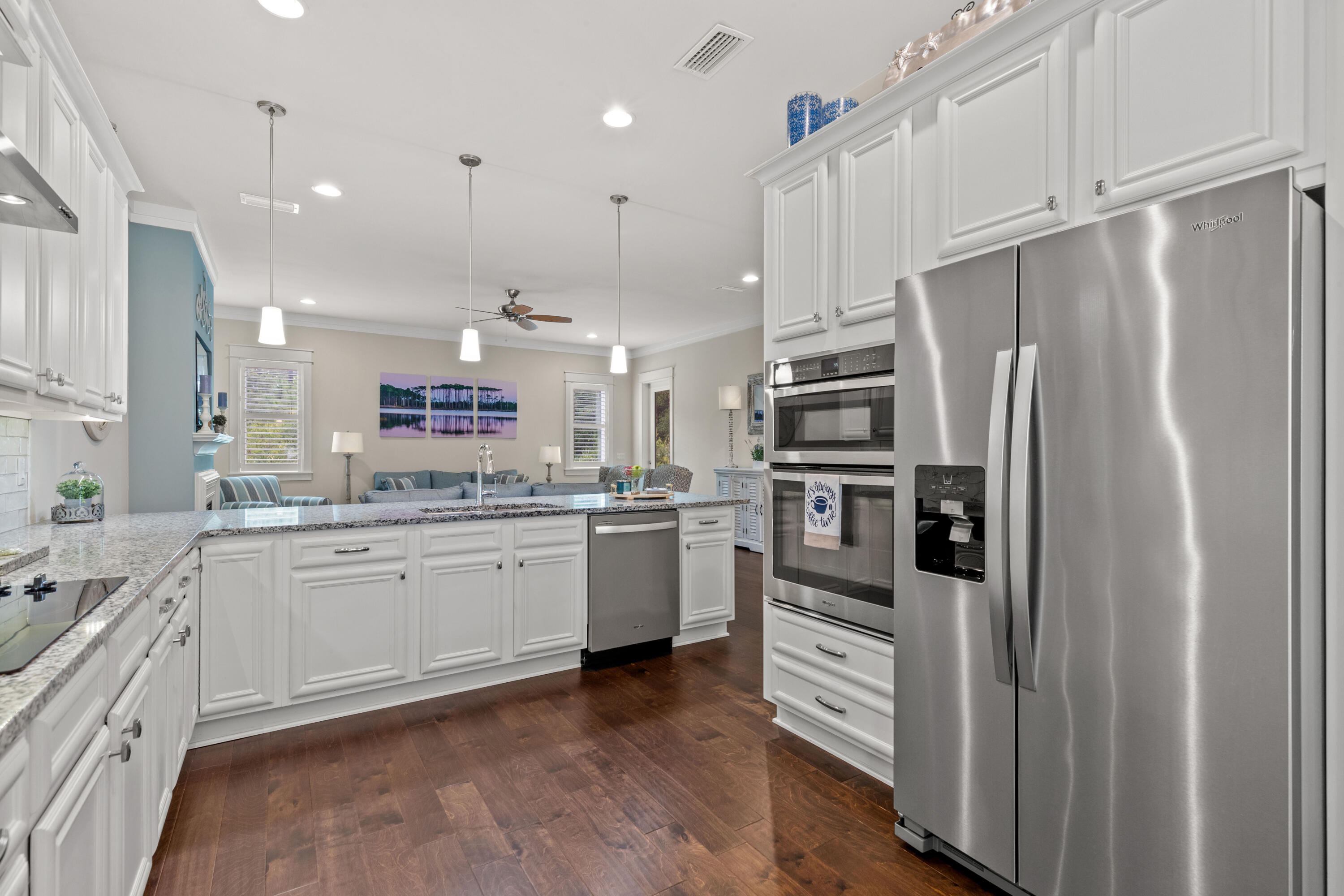 PARADISE COVE - Residential