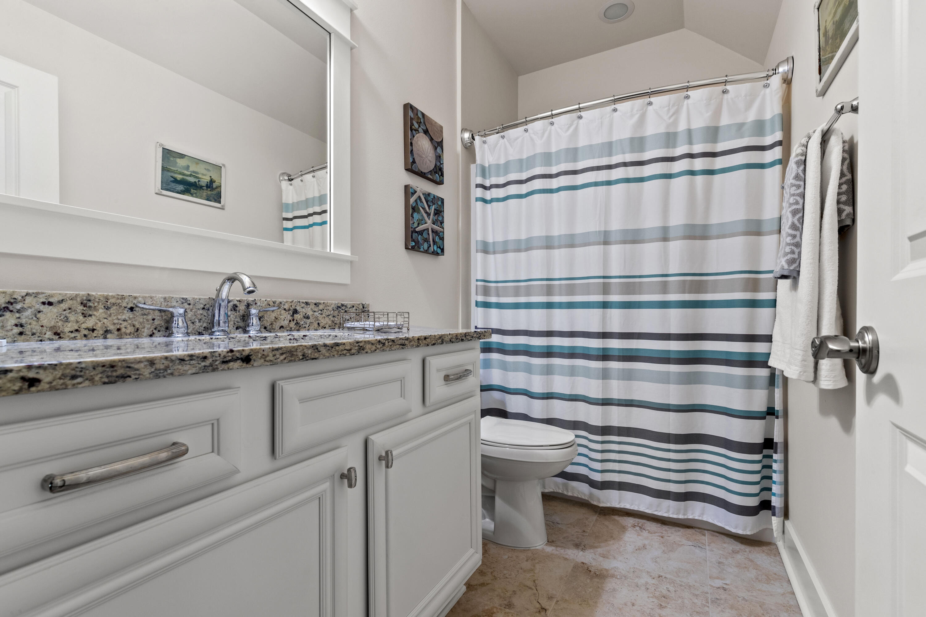 PARADISE COVE - Residential