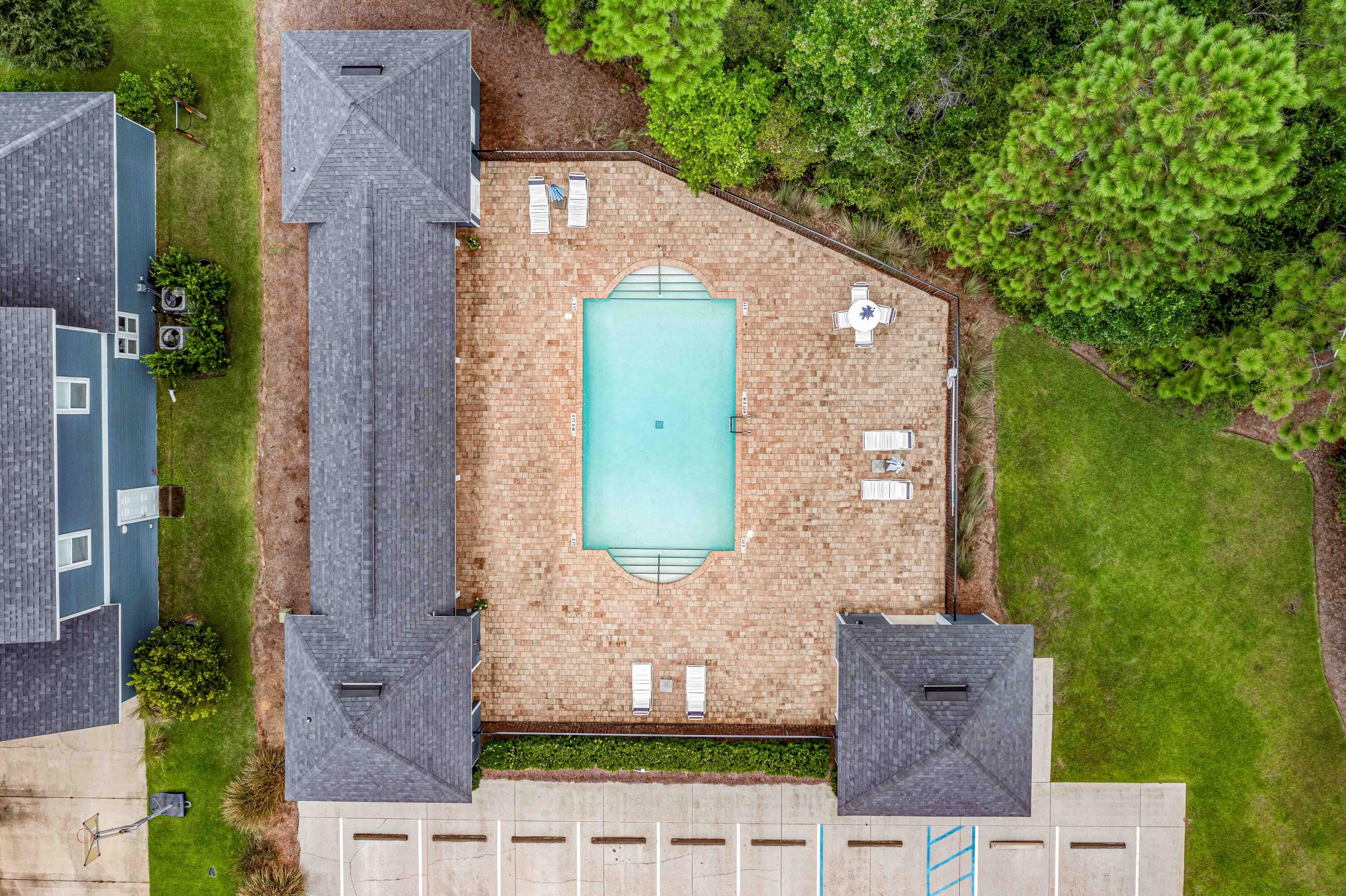 PARADISE COVE - Residential