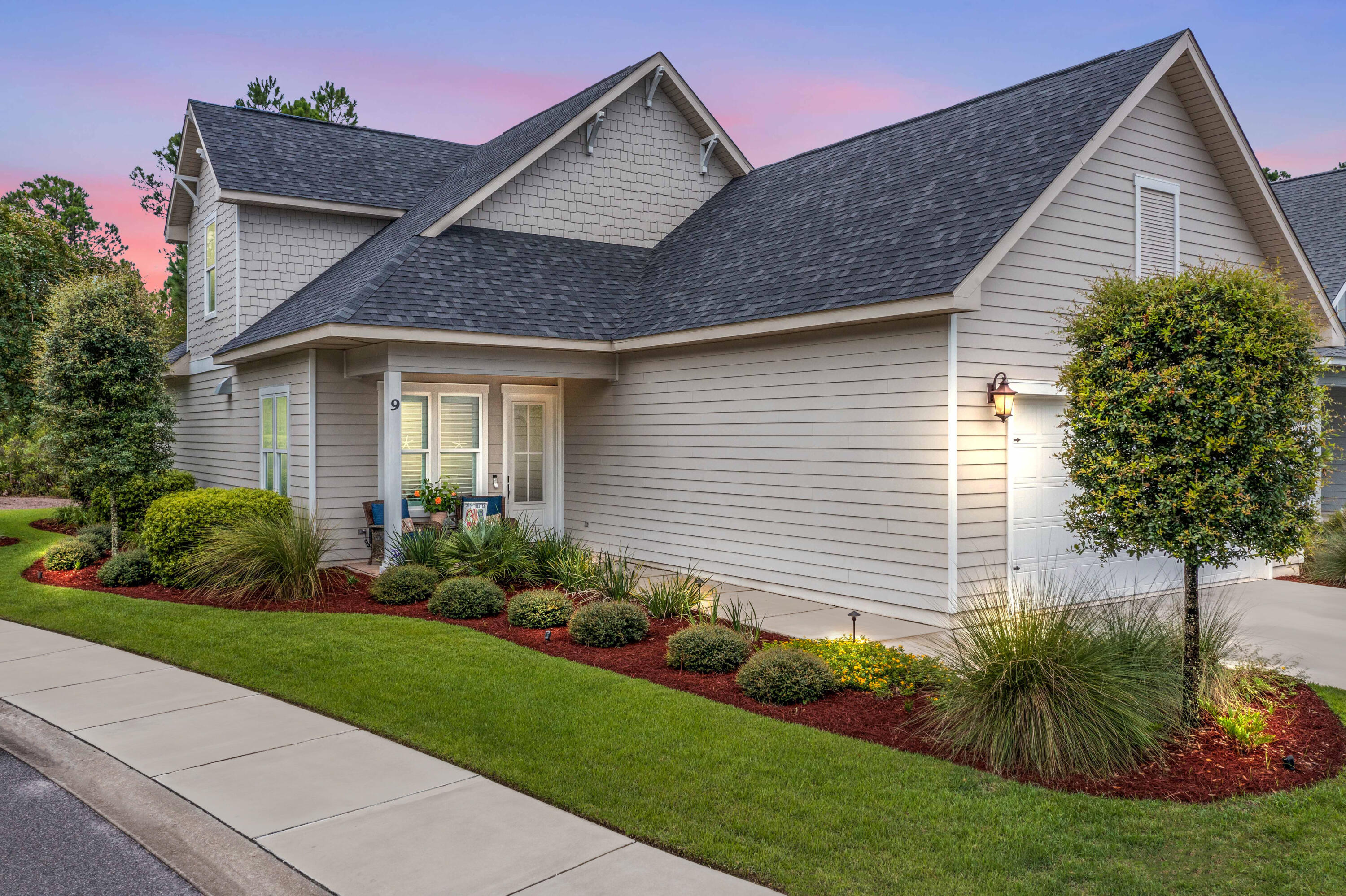 PARADISE COVE - Residential