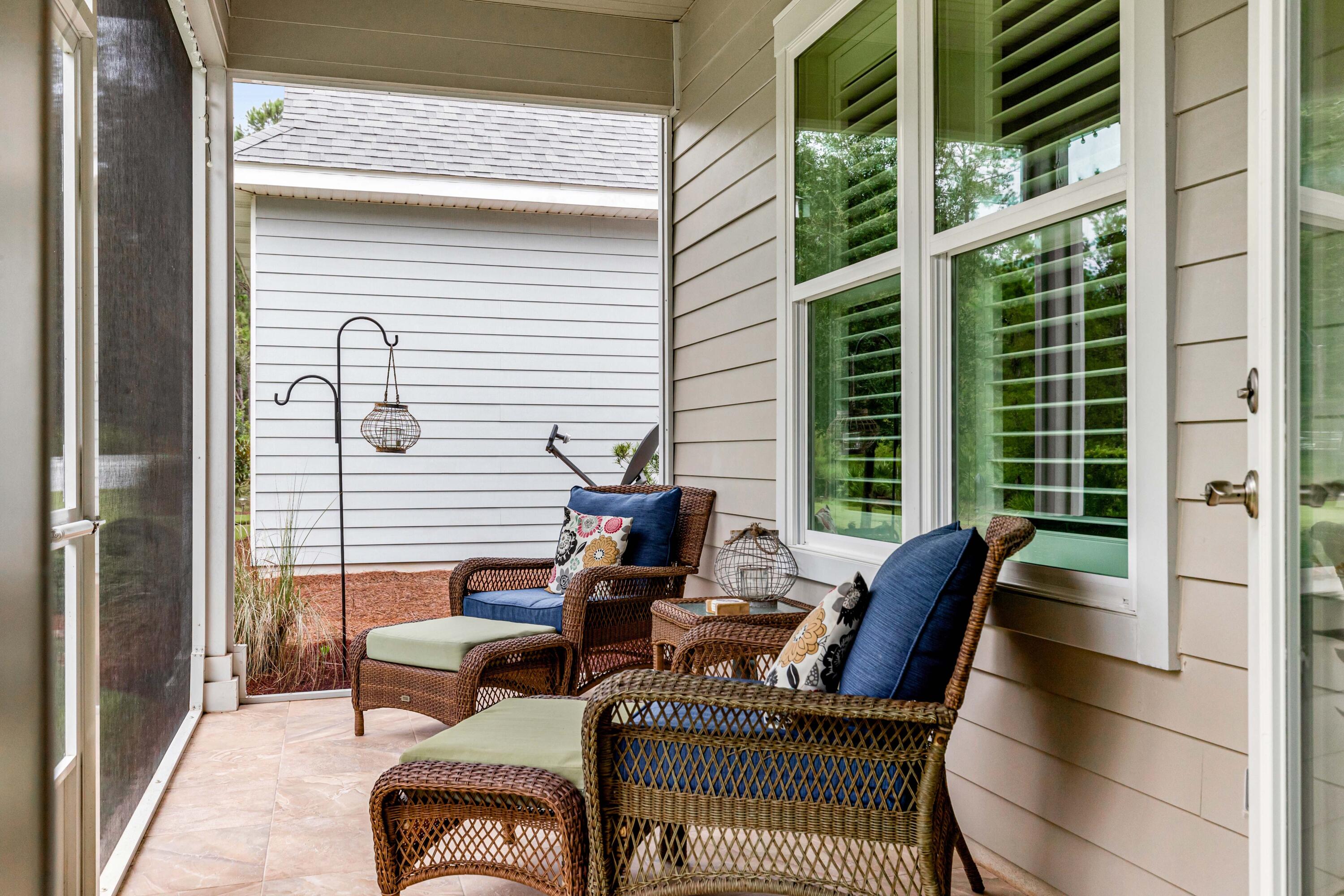 PARADISE COVE - Residential