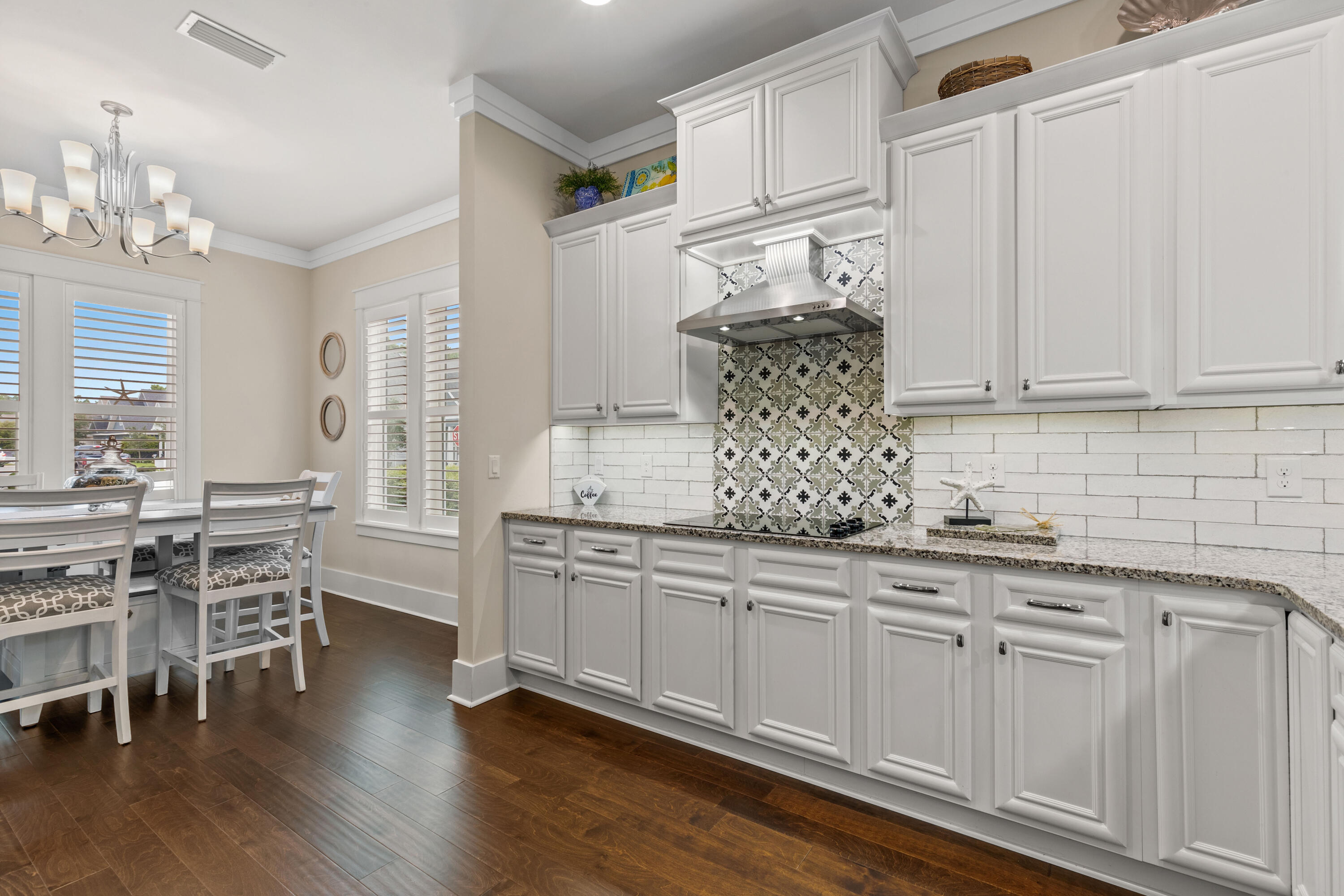 PARADISE COVE - Residential