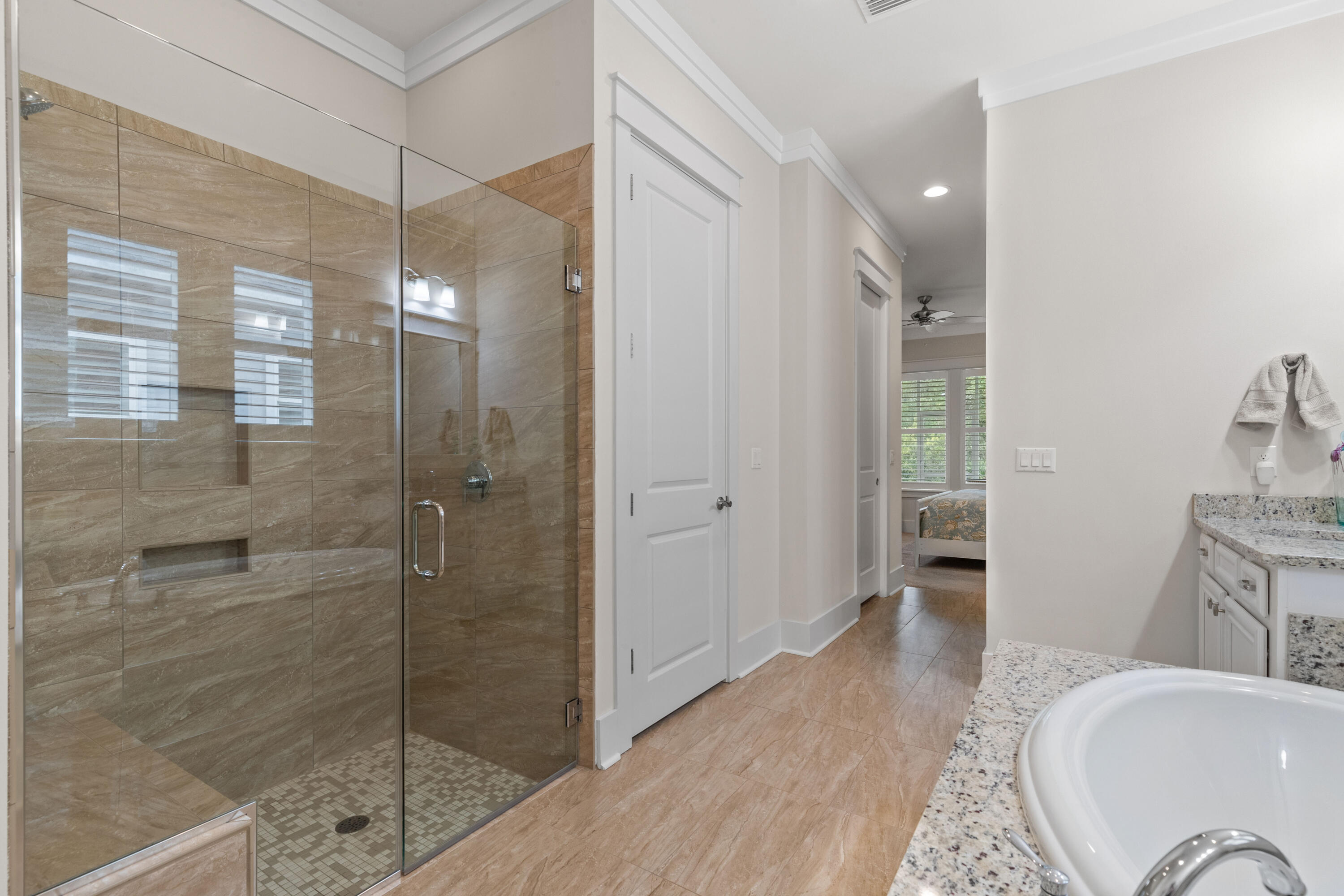 PARADISE COVE - Residential