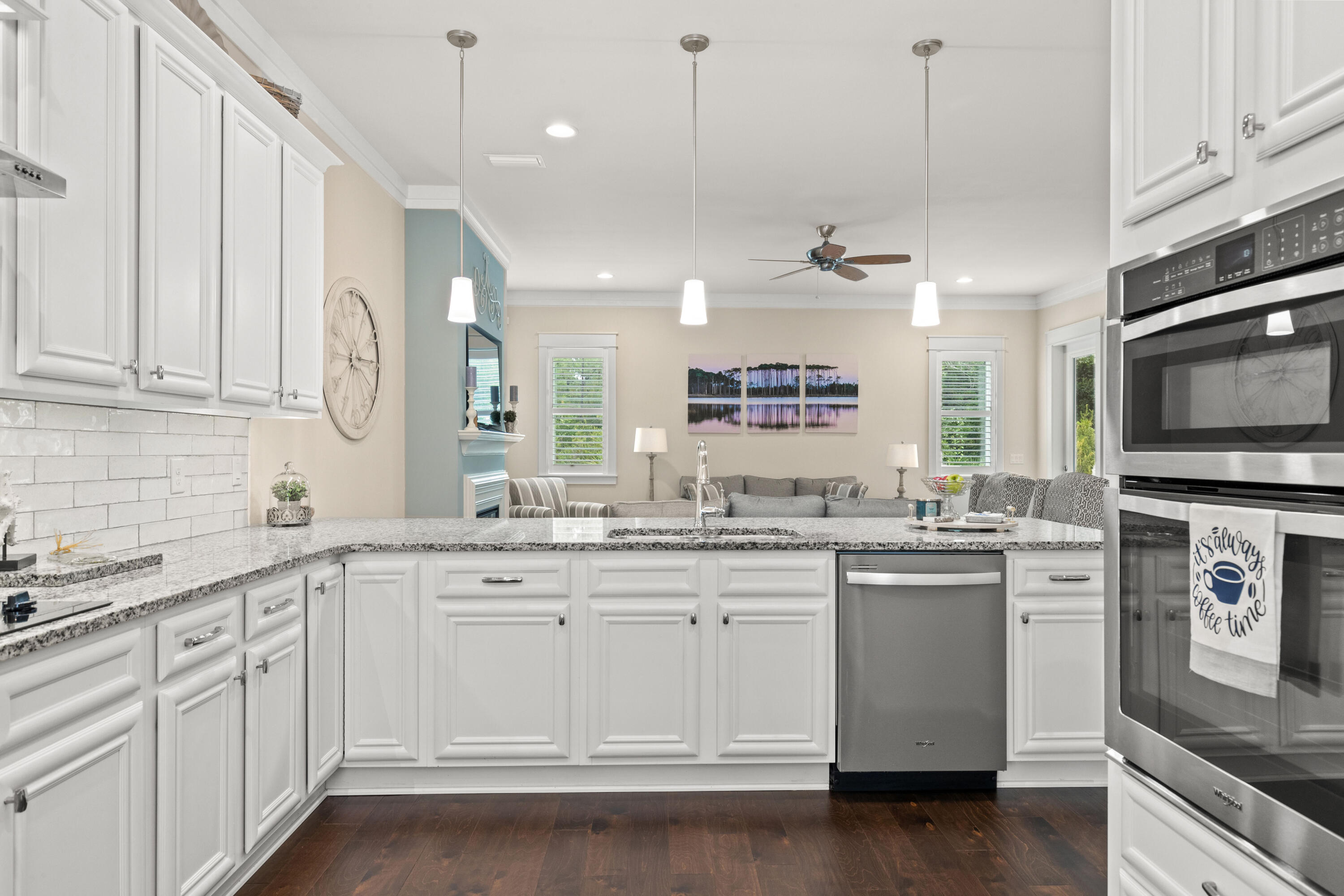 PARADISE COVE - Residential