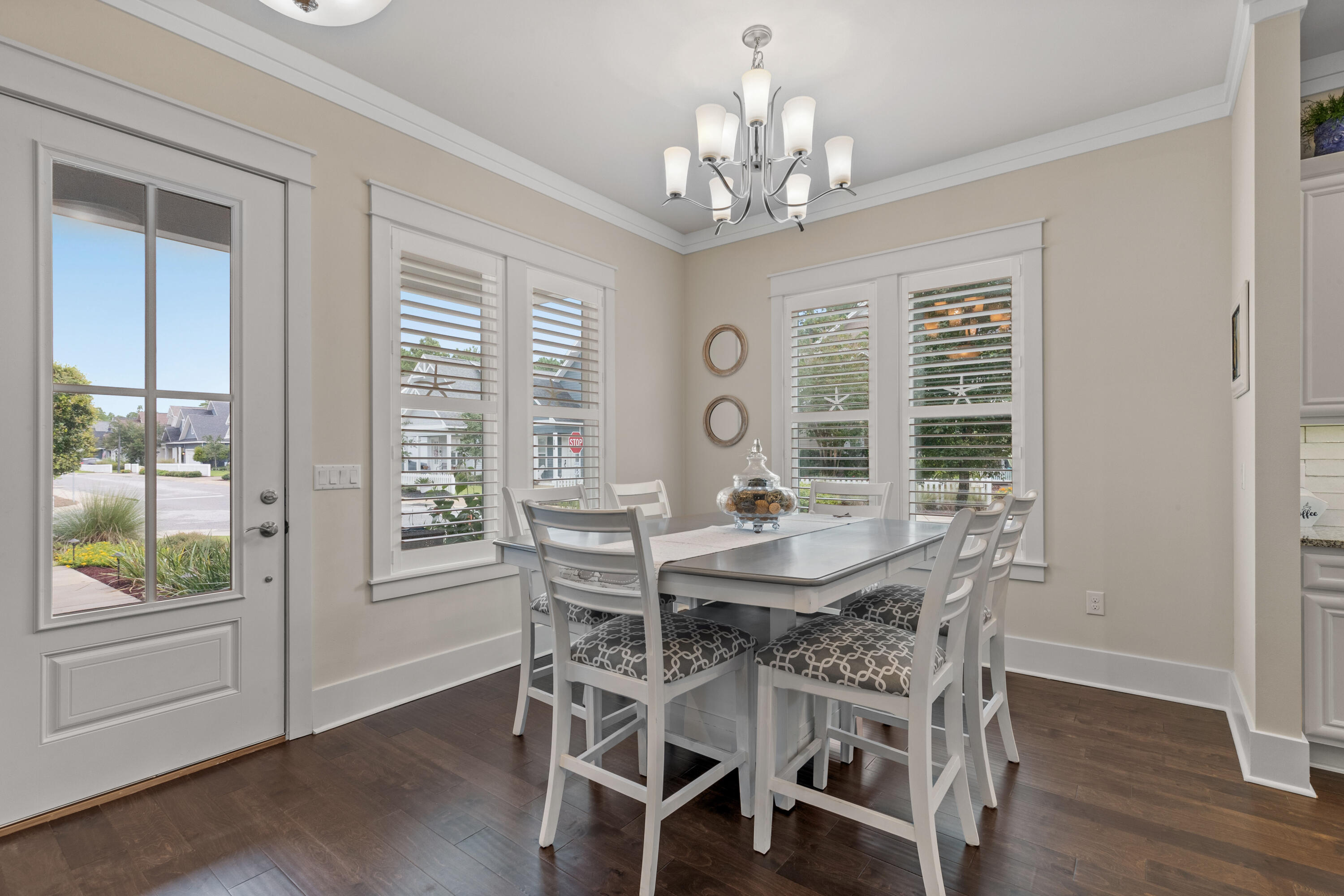 PARADISE COVE - Residential