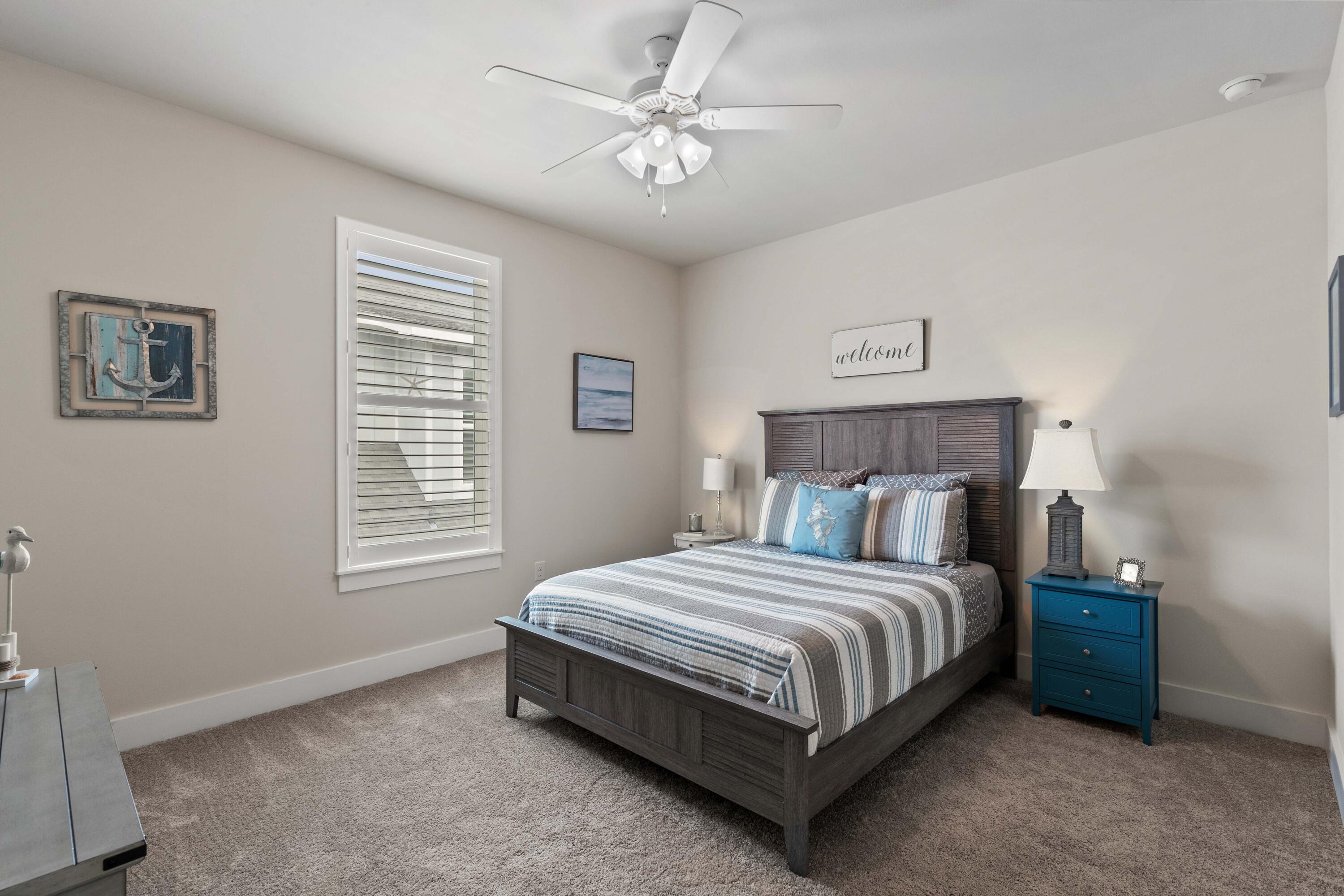 PARADISE COVE - Residential