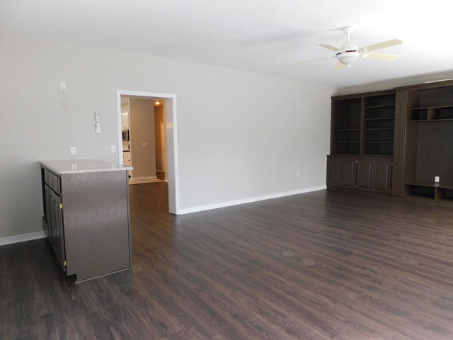 SHOAL LANDING EAST - Residential