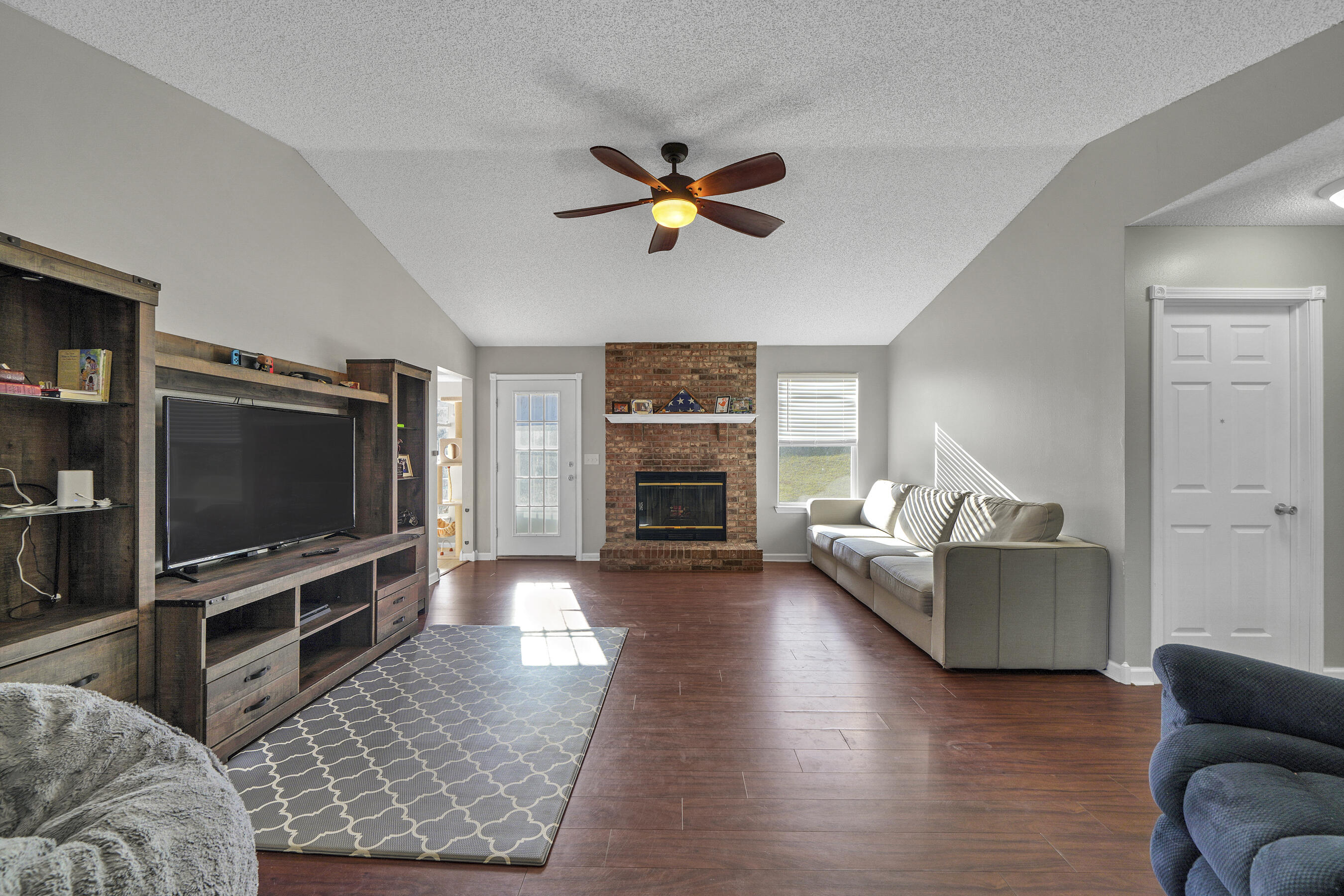 NORTHVIEW ESTATES 3RD ADDN - Residential