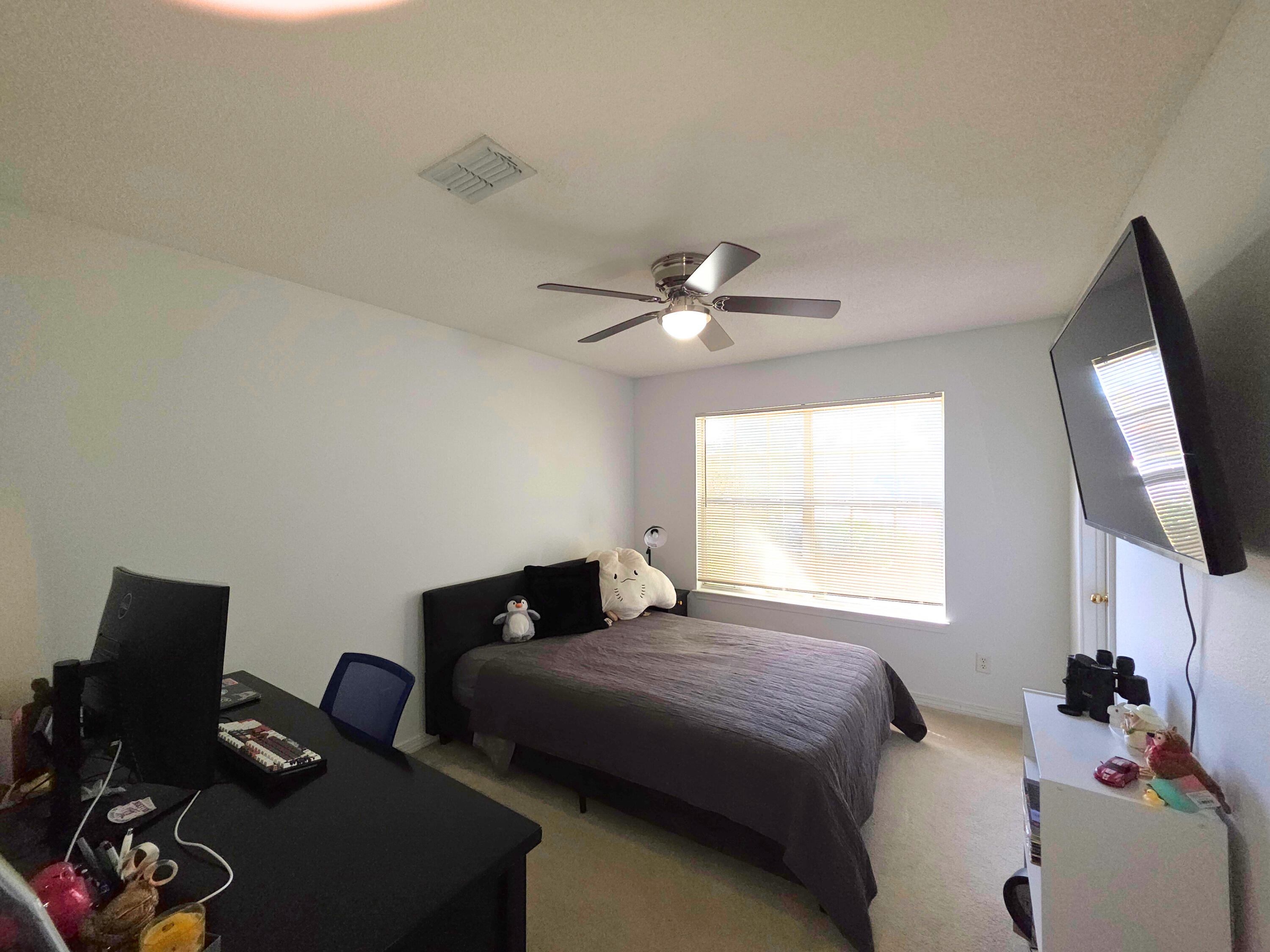 HAWK'S NEST - Residential