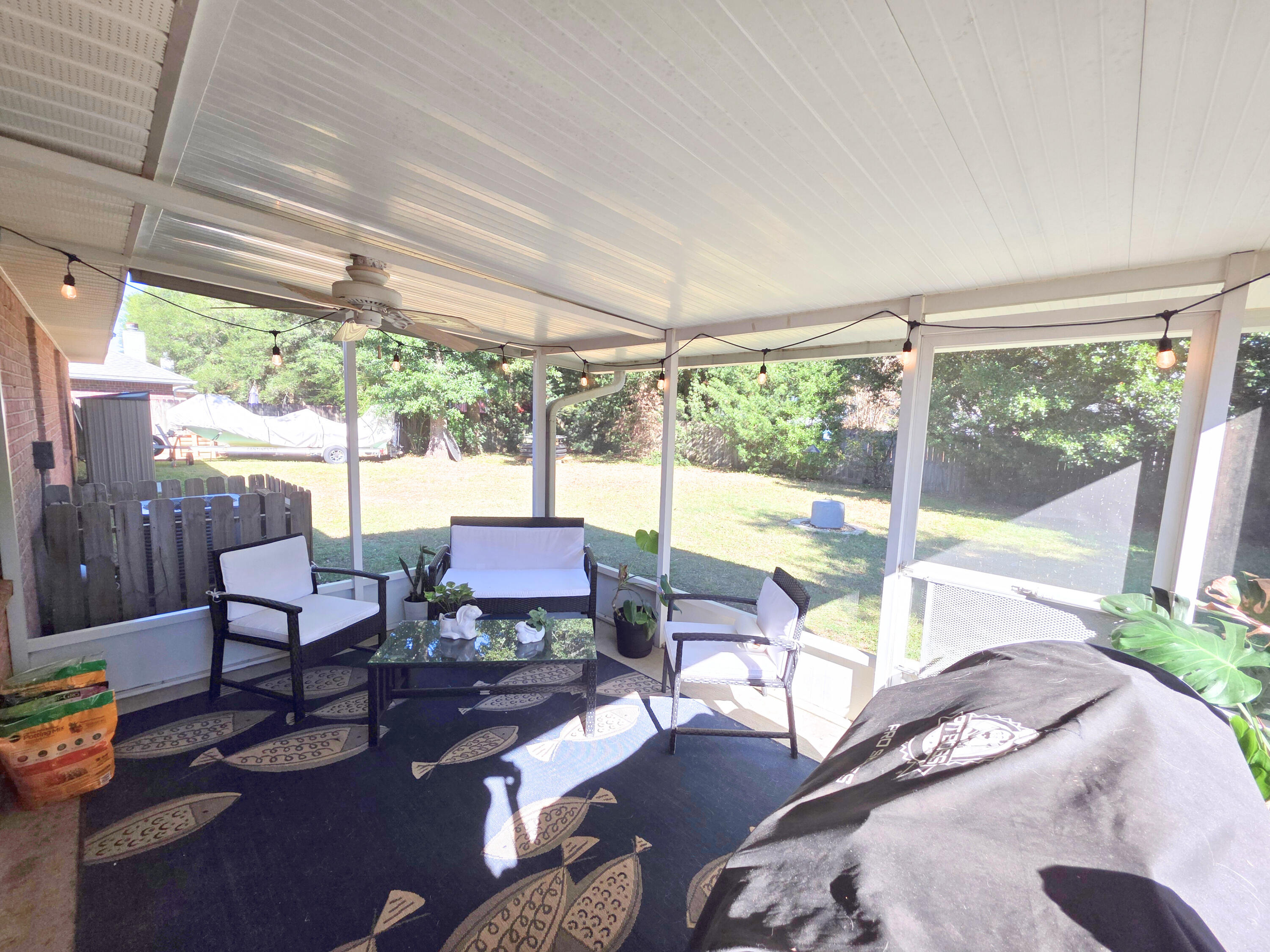 HAWK'S NEST - Residential