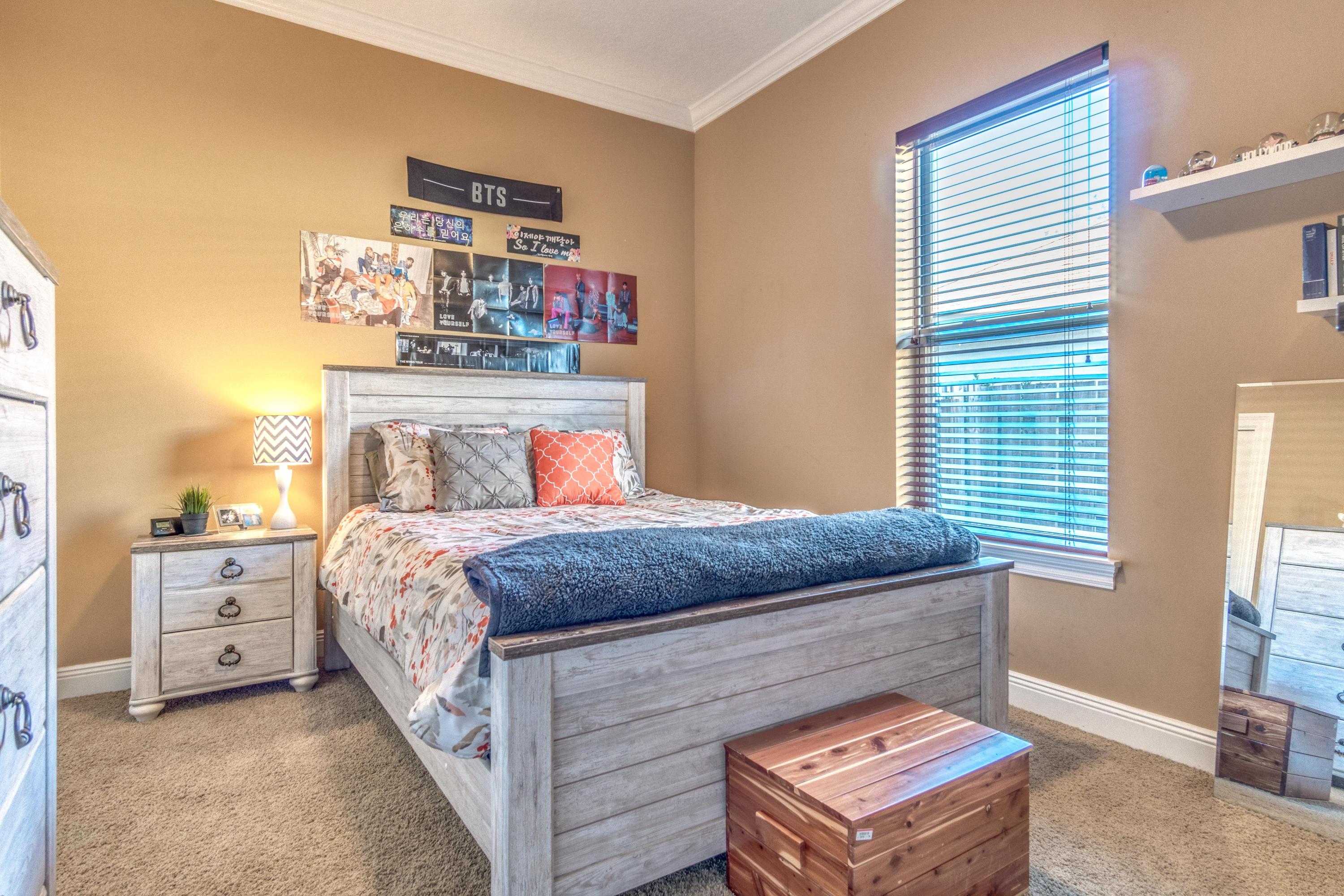 CHARDONNAY ESTATES - Residential